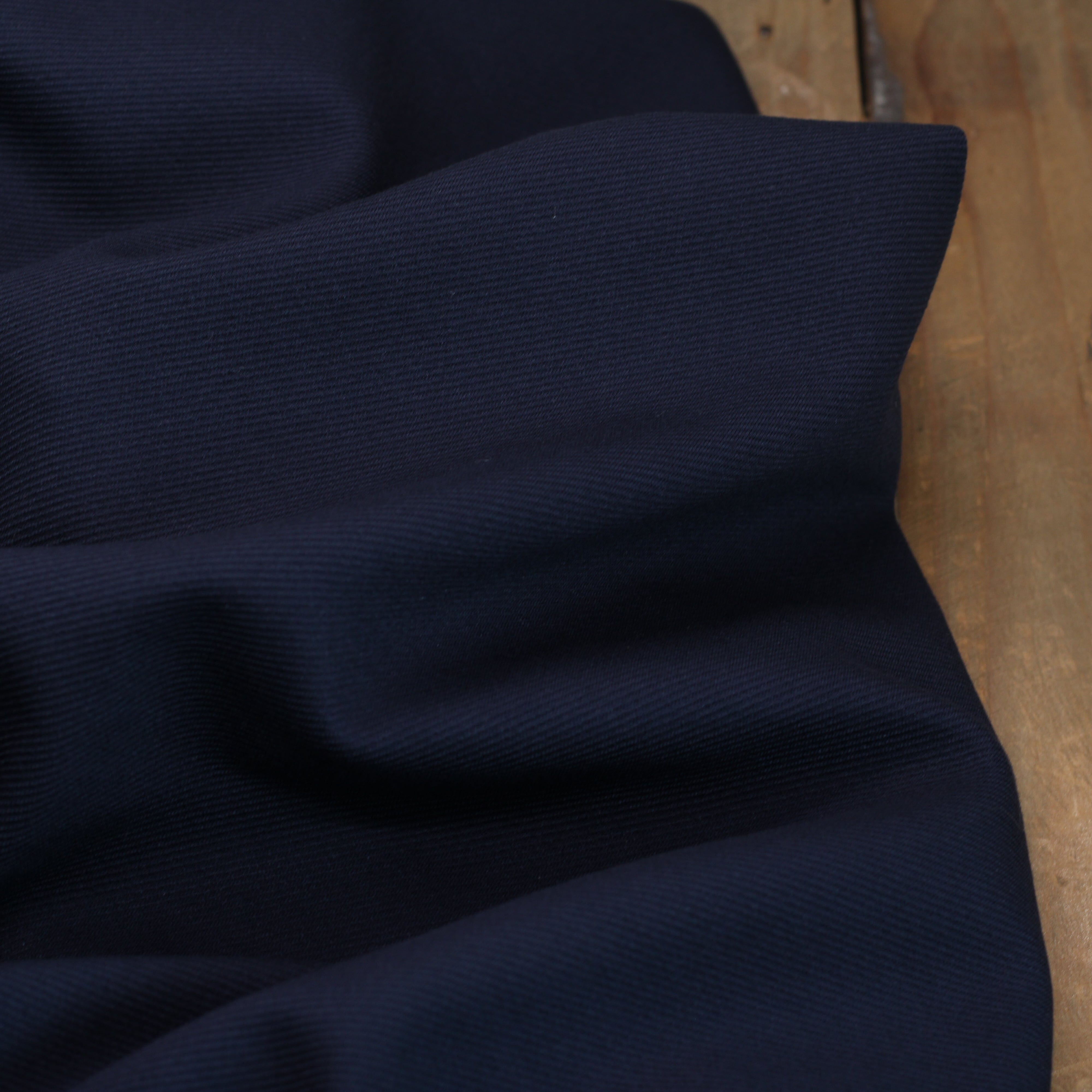 Tissu Jersey Milano Twill uni - Marine (Vendu x10cm) Tissus L'atelier de Gaspard et Léonie | Gaspard et Léonie Tissus en ligne et Mercerie à Toulouse