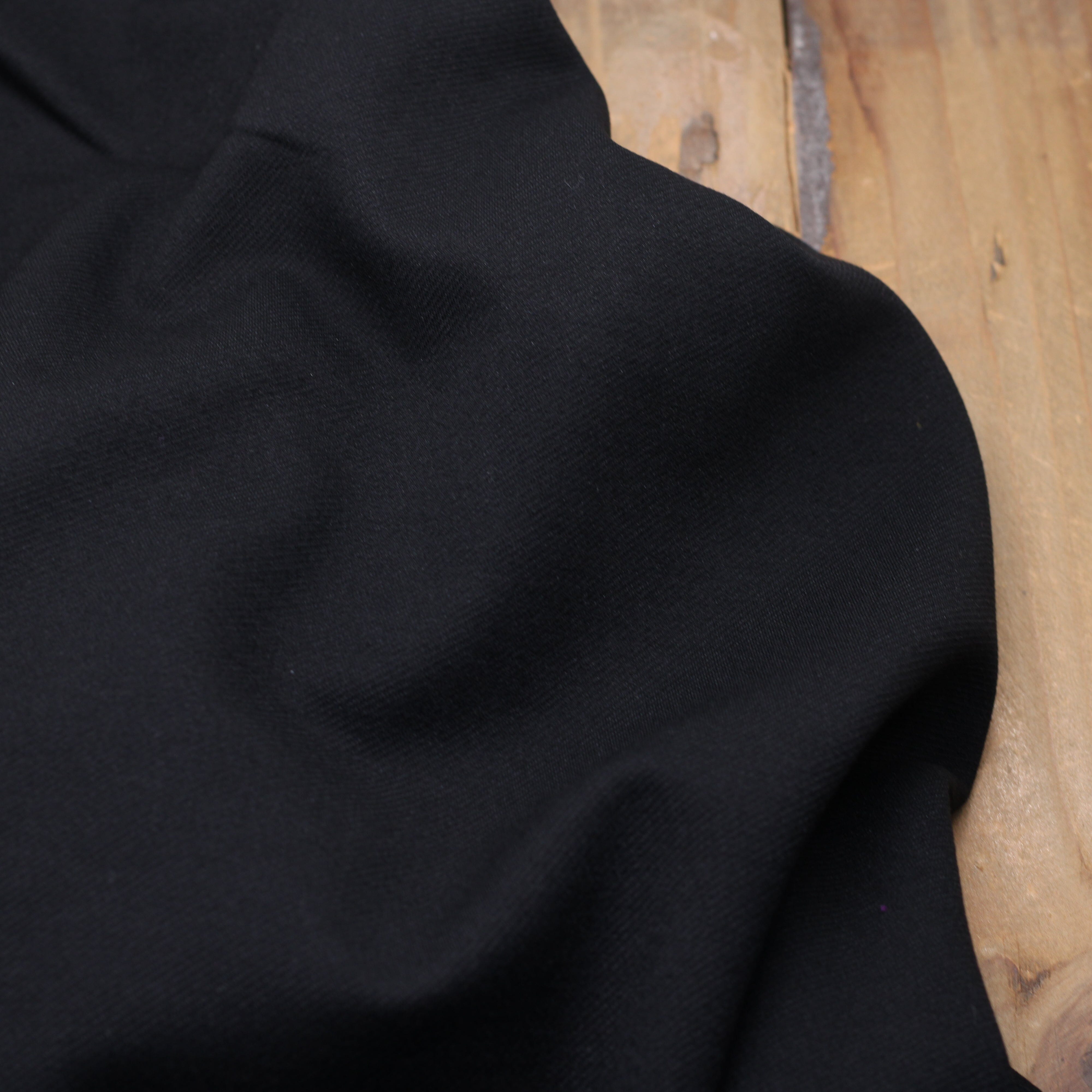 Tissu Jersey Milano Twill uni - Noir (Vendu x10cm) Tissus L'atelier de Gaspard et Léonie | Gaspard et Léonie Tissus en ligne et Mercerie à Toulouse