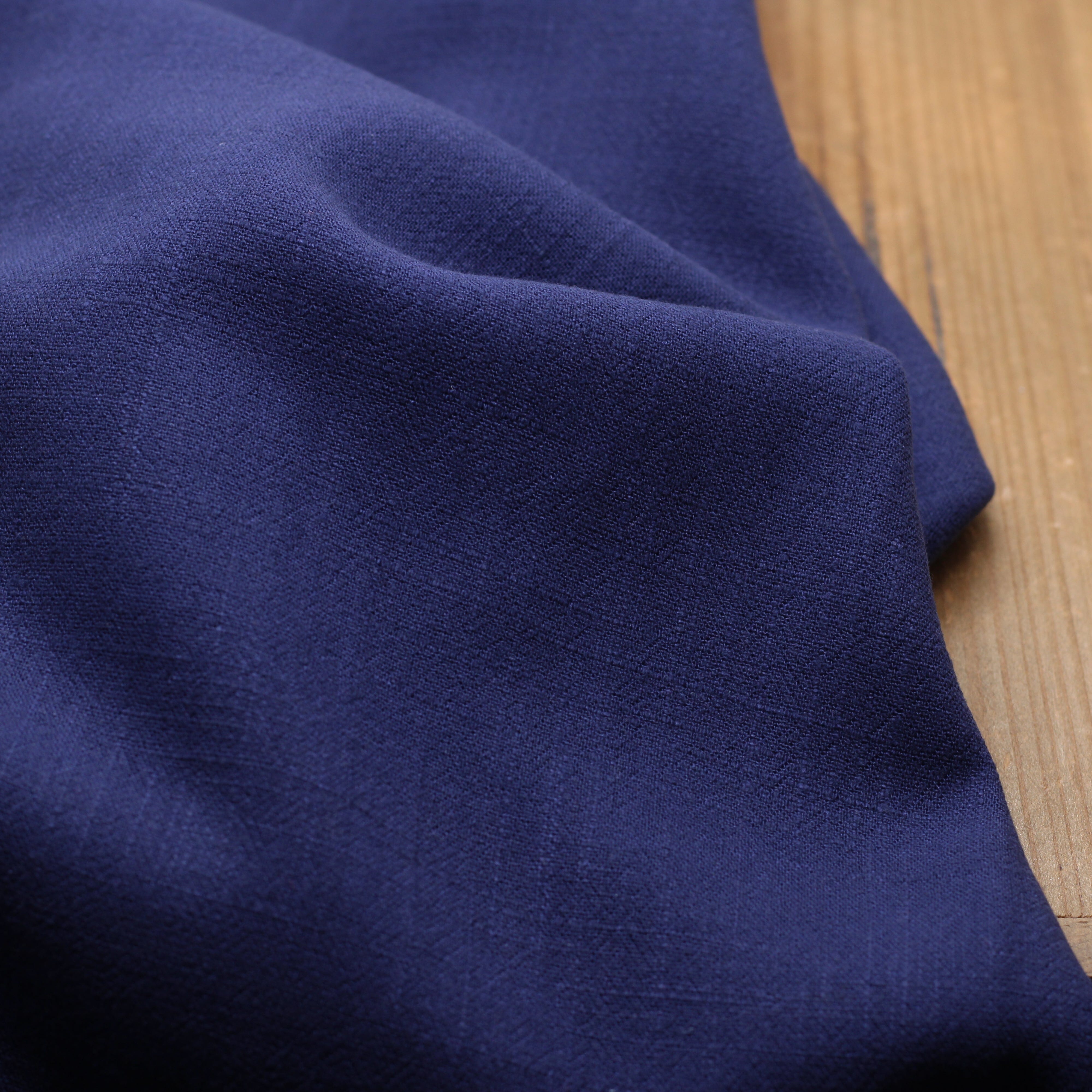 Tissu Lin Viscose Uni - Bleu marine (Vendu x10cm) Tissus Sélection Gaspard & Léonie | Gaspard et Léonie Tissus en ligne et Mercerie à Toulouse