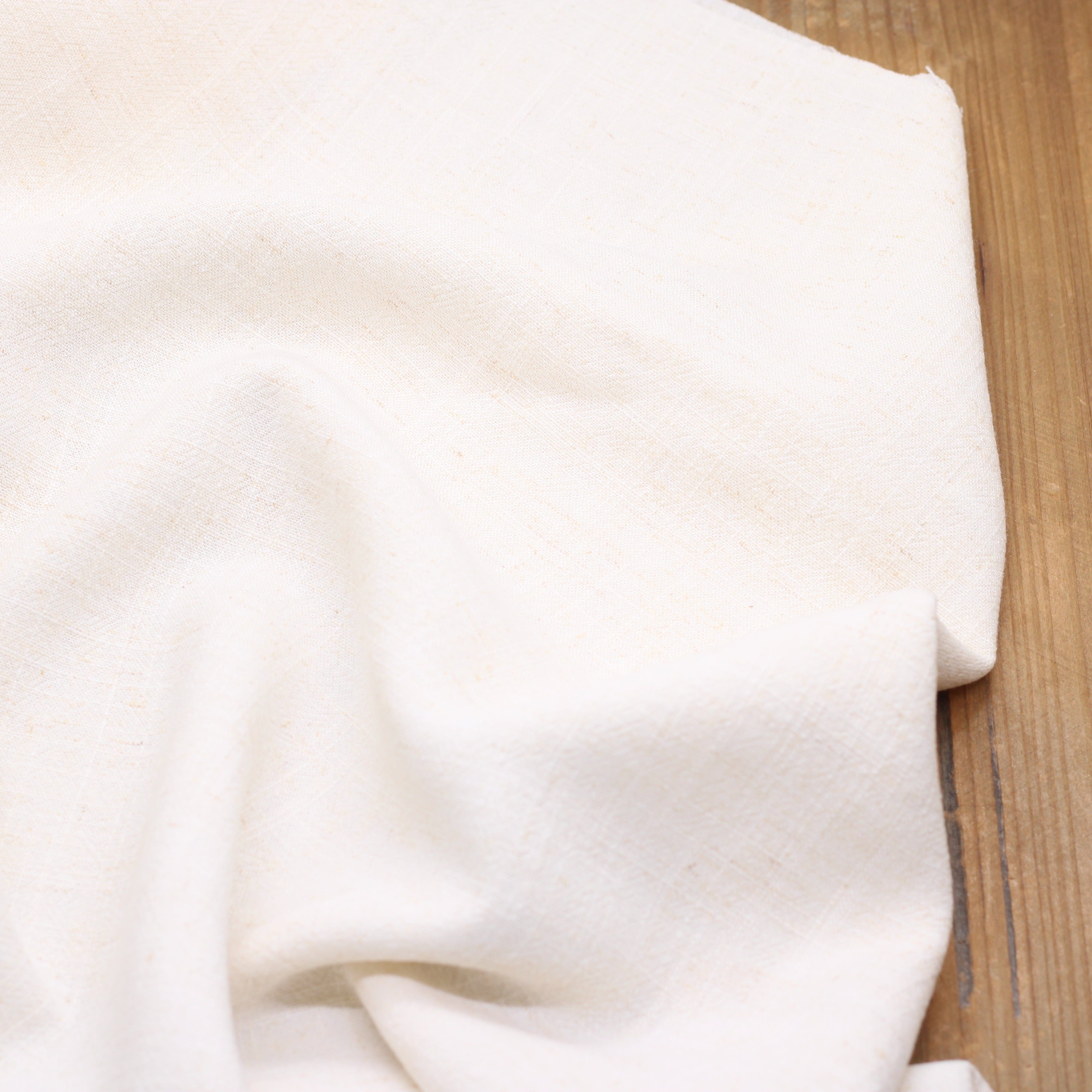 Tissu Lin Viscose Uni - Naturel Ecru (Vendu x10cm) Tissus Sélection Gaspard & Léonie | Gaspard et Léonie Tissus en ligne et Mercerie à Toulouse