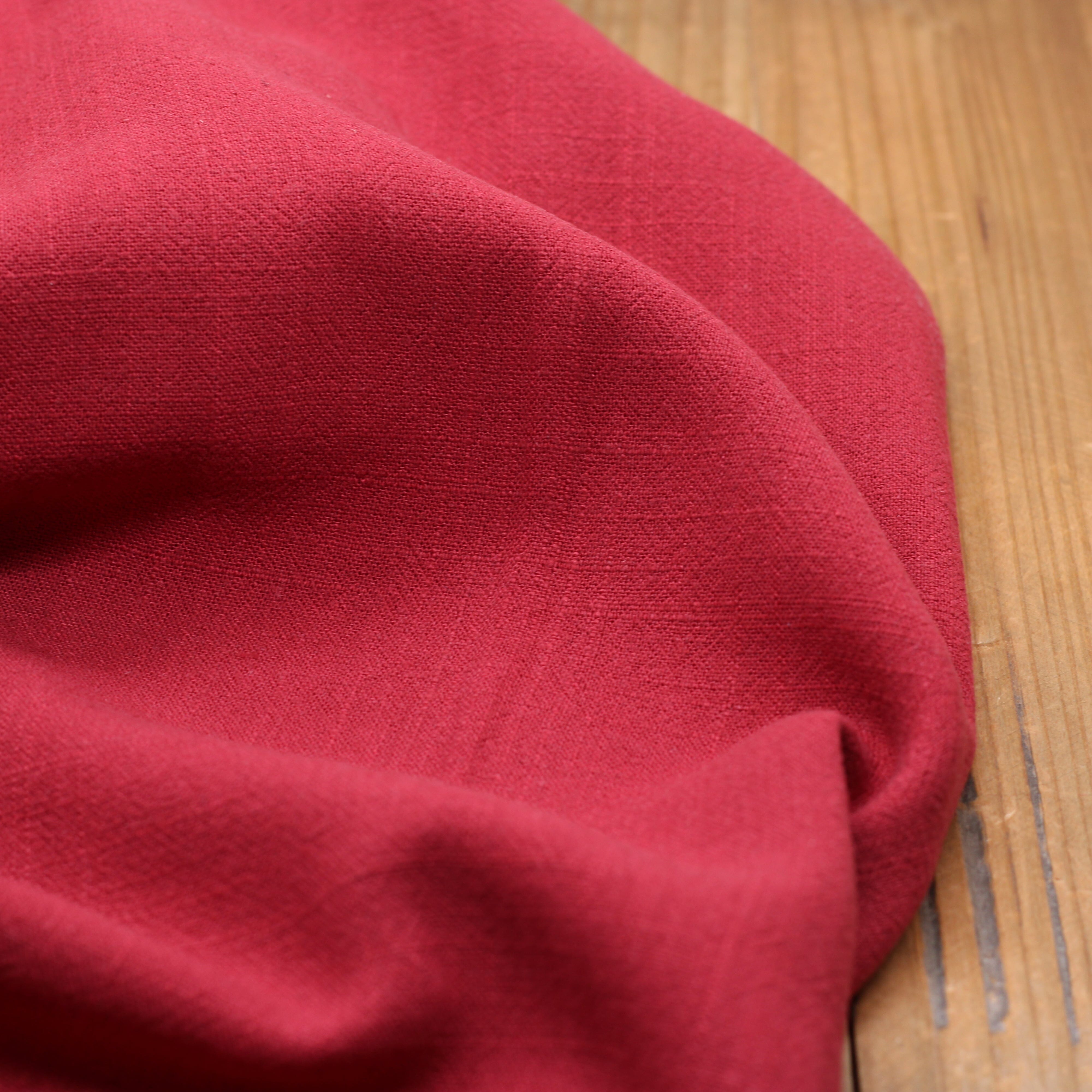 Tissu Lin Viscose Uni - Rouge foncé (Vendu x10cm) Tissus Sélection Gaspard & Léonie | Gaspard et Léonie Tissus en ligne et Mercerie à Toulouse