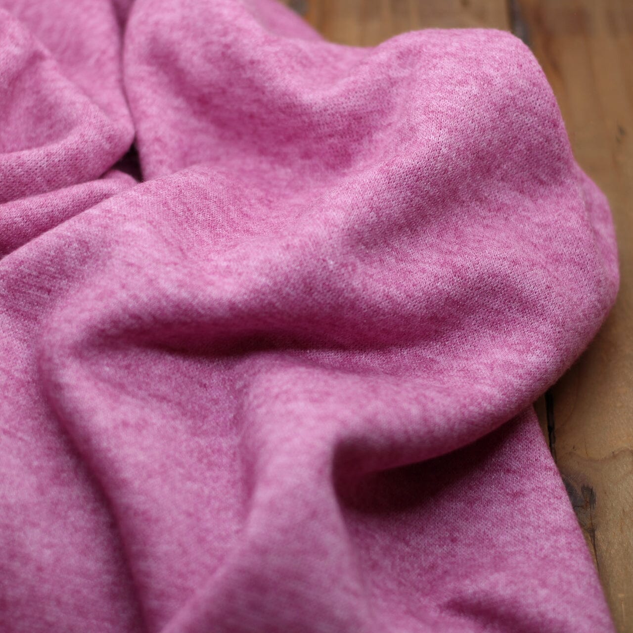 Tissu Maille Viscose tricot - Rose Chiné (Vendu x10cm) Tissus Sélection Gaspard & Léonie | Gaspard et Léonie Tissus en ligne et Mercerie à Toulouse