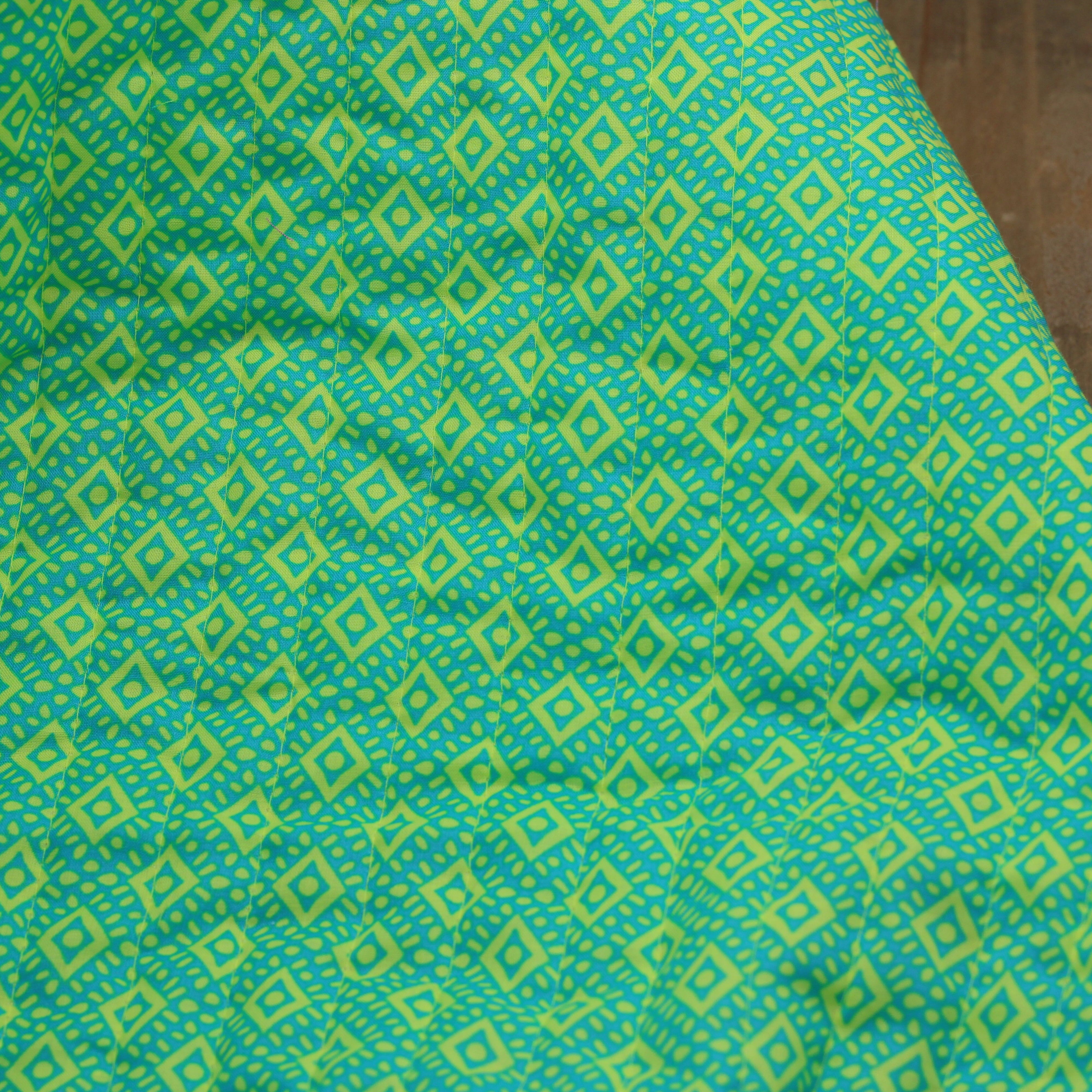 Tissu matelassé coton fleuri réversible - YELLOW FLOWER - Jaune/vert (Vendu x10cm) Tissus Sélection Gaspard & Léonie | Gaspard et Léonie Tissus en ligne et Mercerie à Toulouse