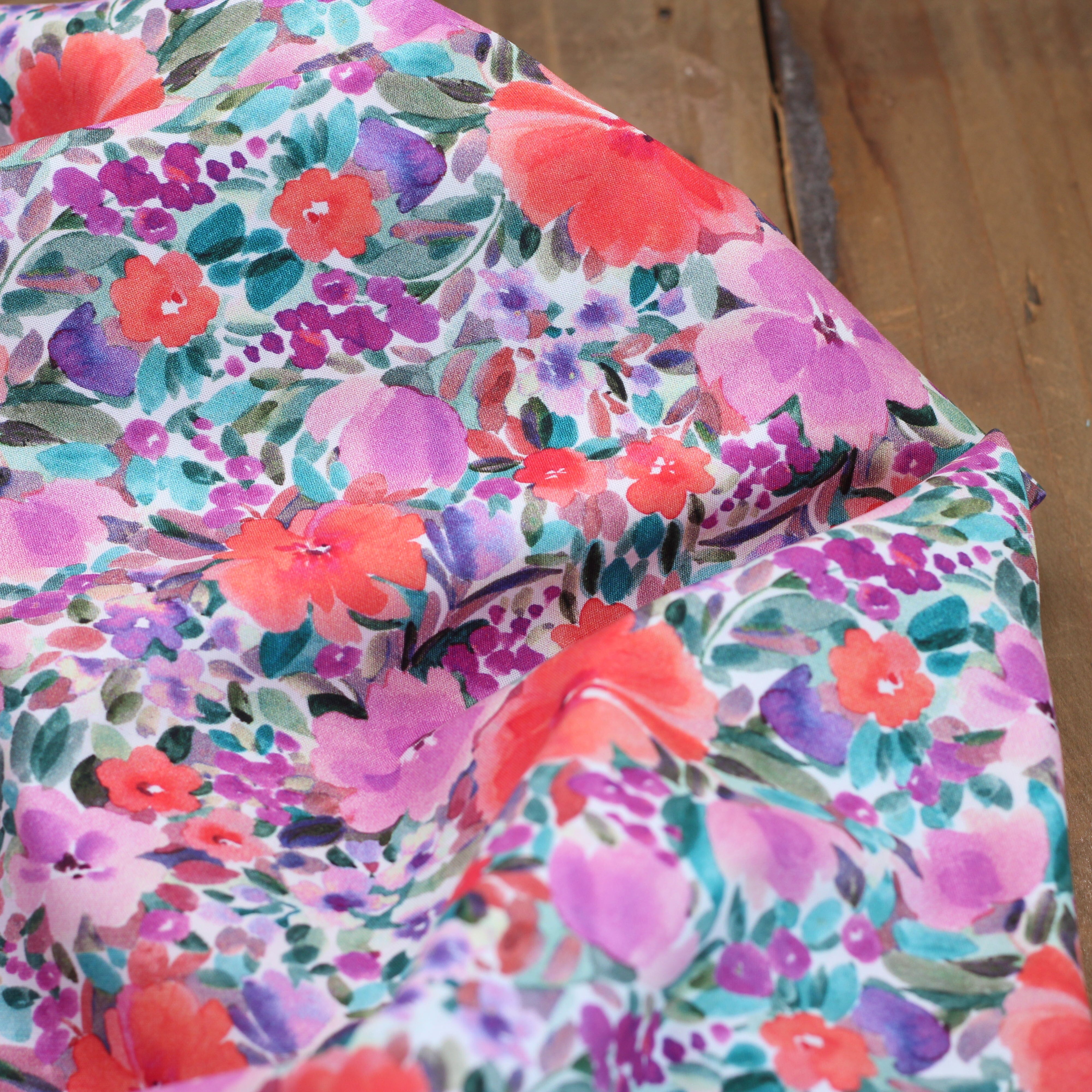 Tissu Popeline de coton - Aquarelle Fleurs (Vendu x10cm) Tissus POPPY Design For You | Gaspard et Léonie Tissus en ligne et Mercerie à Toulouse