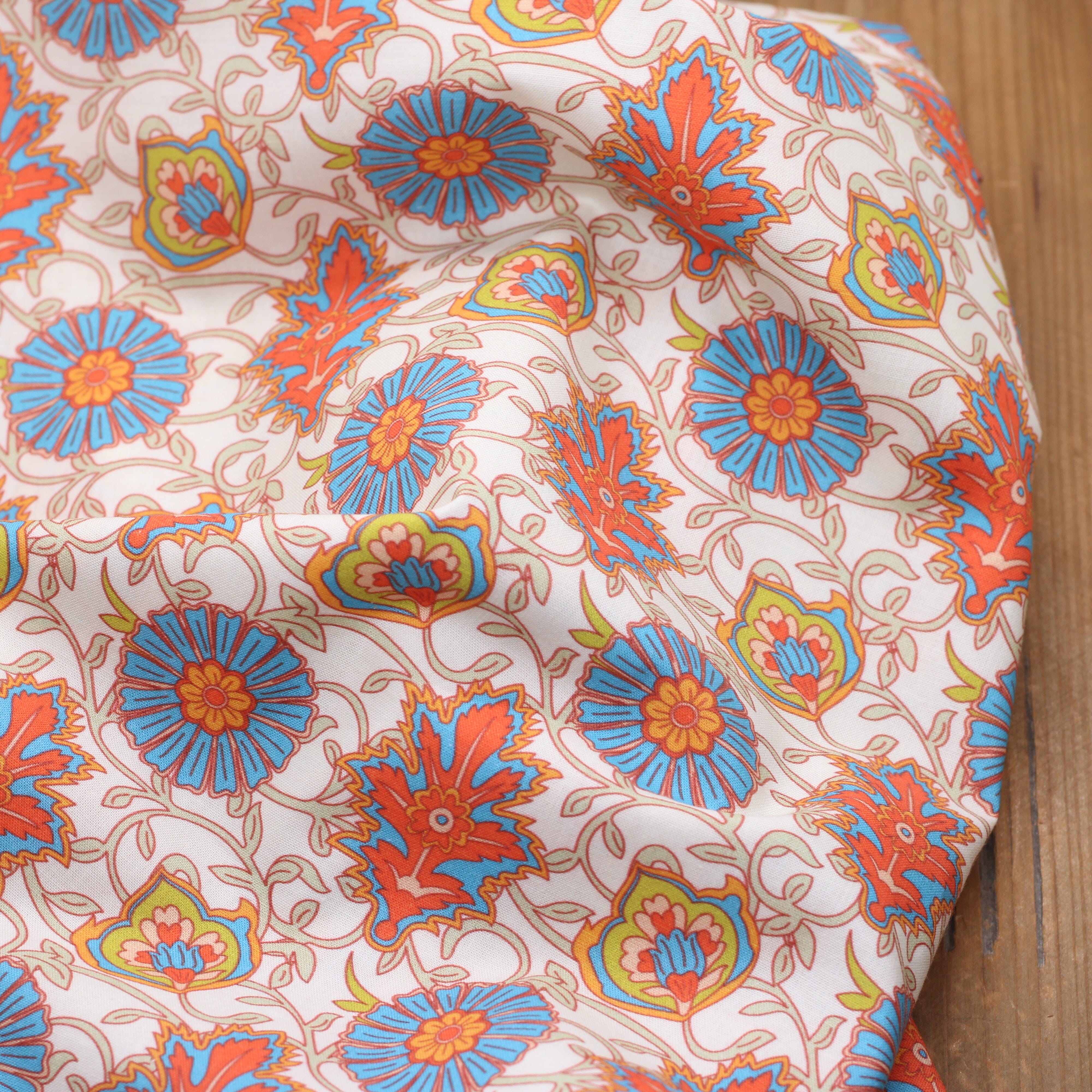 Tissu popeline de coton - INDIA FLOWERS - Ecru (vendu x10cm) Tissus Sélection Gaspard & Léonie | Gaspard et Léonie Tissus en ligne et Mercerie à Toulouse