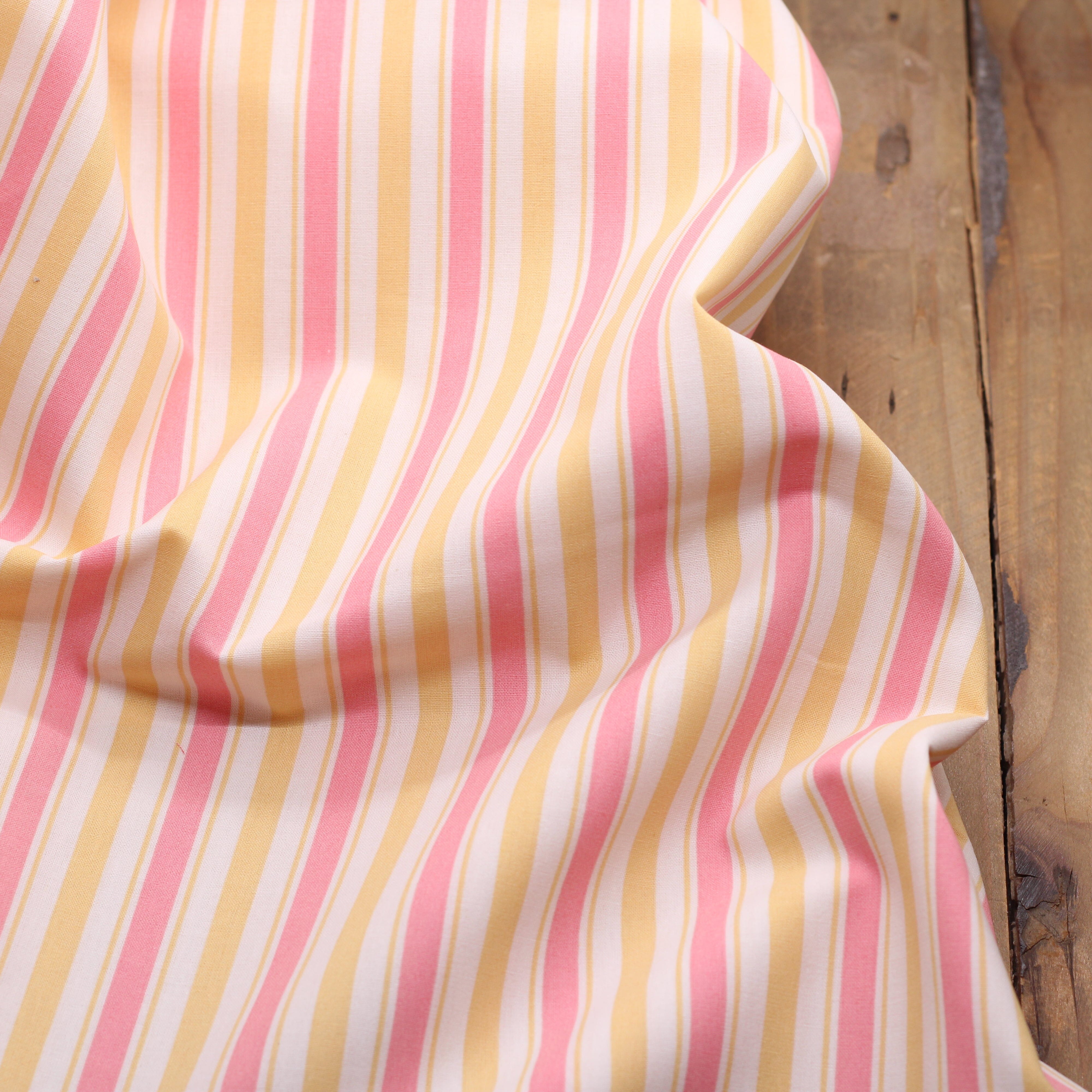 Tissu popeline de coton - LYDIA - Jaune (vendu x10cm) Tissus DOMOTEX | Gaspard et Léonie Tissus en ligne et Mercerie à Toulouse