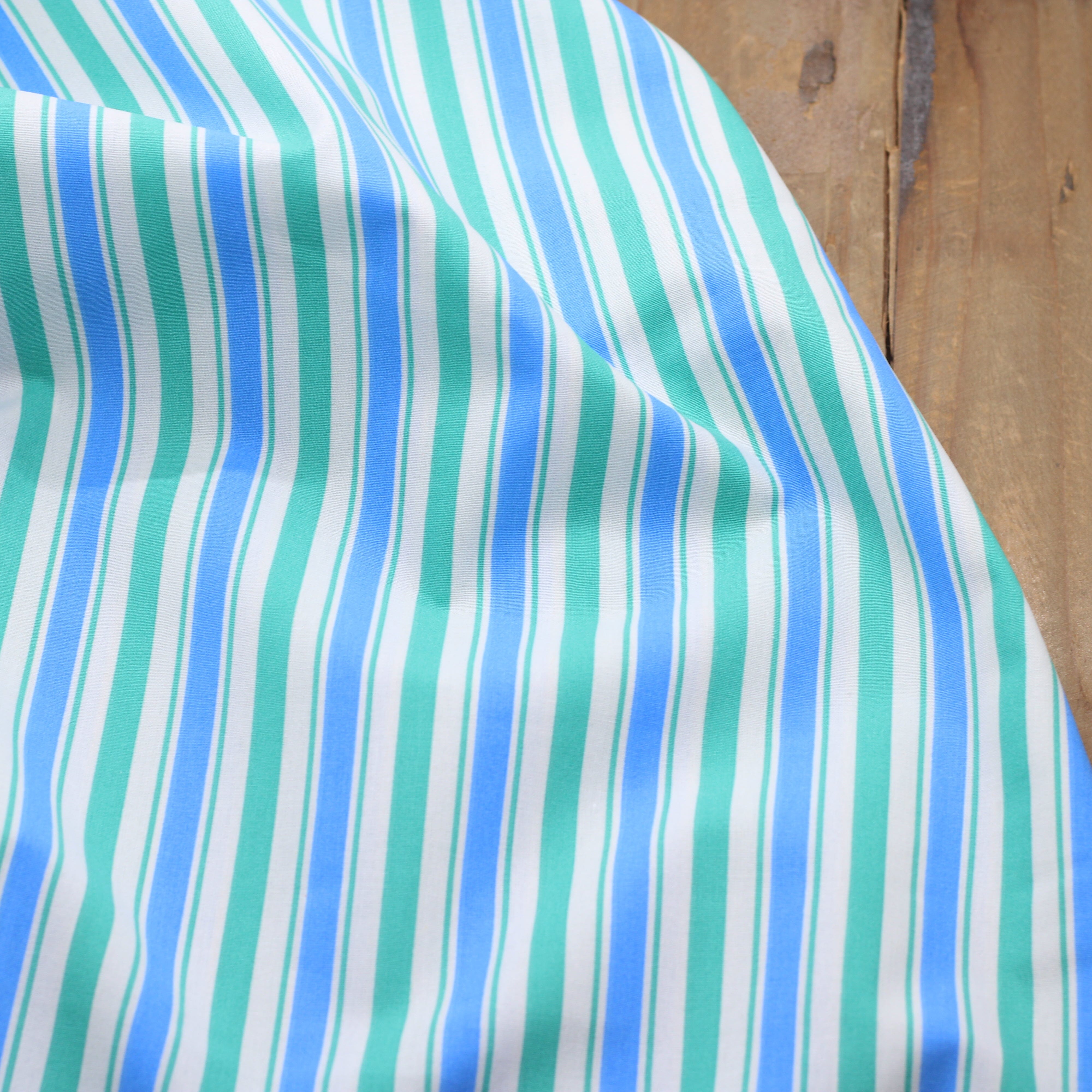 Tissu popeline de coton - LYDIA - Vert (vendu x10cm) Tissus DOMOTEX | Gaspard et Léonie Tissus en ligne et Mercerie à Toulouse