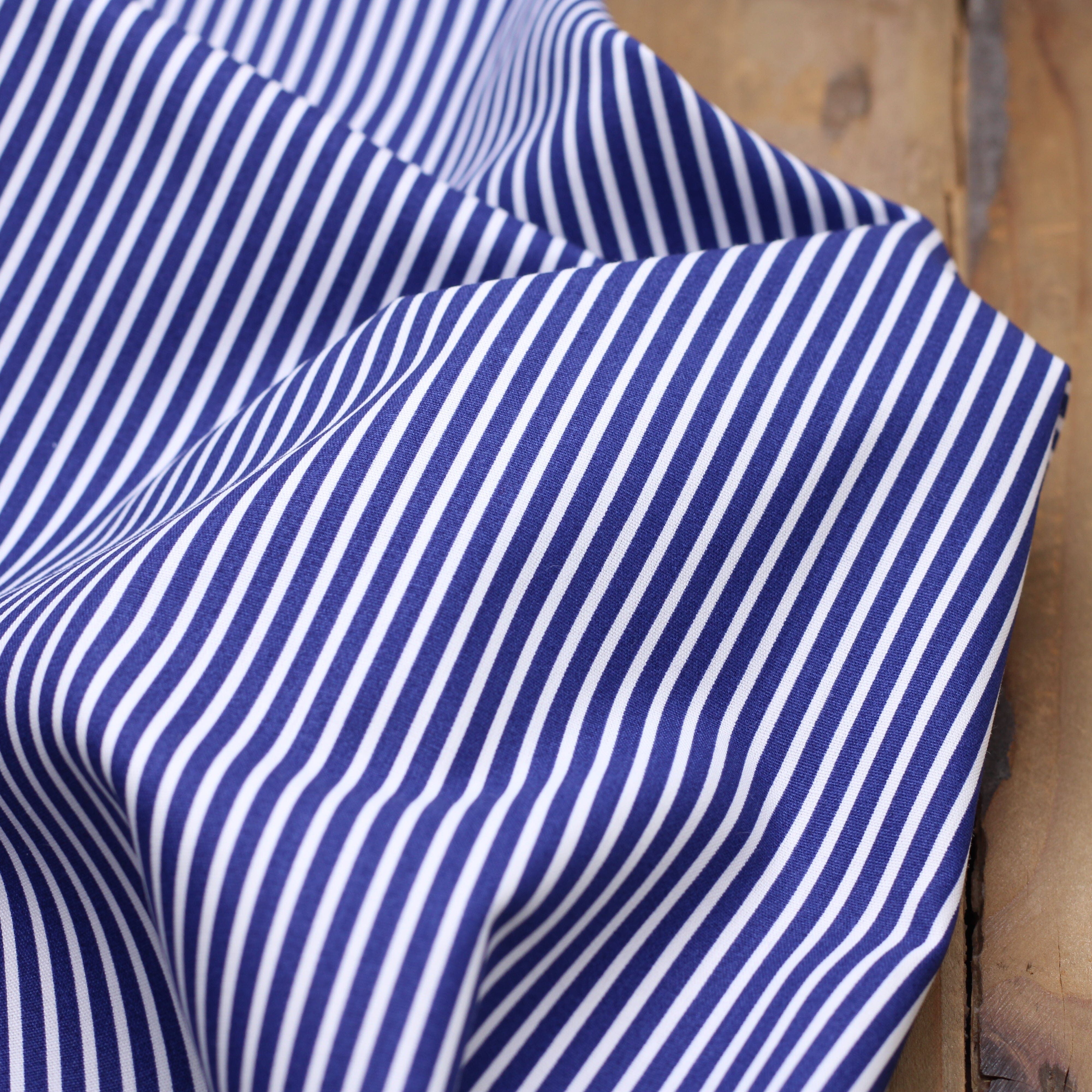 Tissu popeline de coton RAYURES - Bleu (Vendu x10cm) Tissus Sélection Gaspard & Léonie | Gaspard et Léonie Tissus en ligne et Mercerie à Toulouse