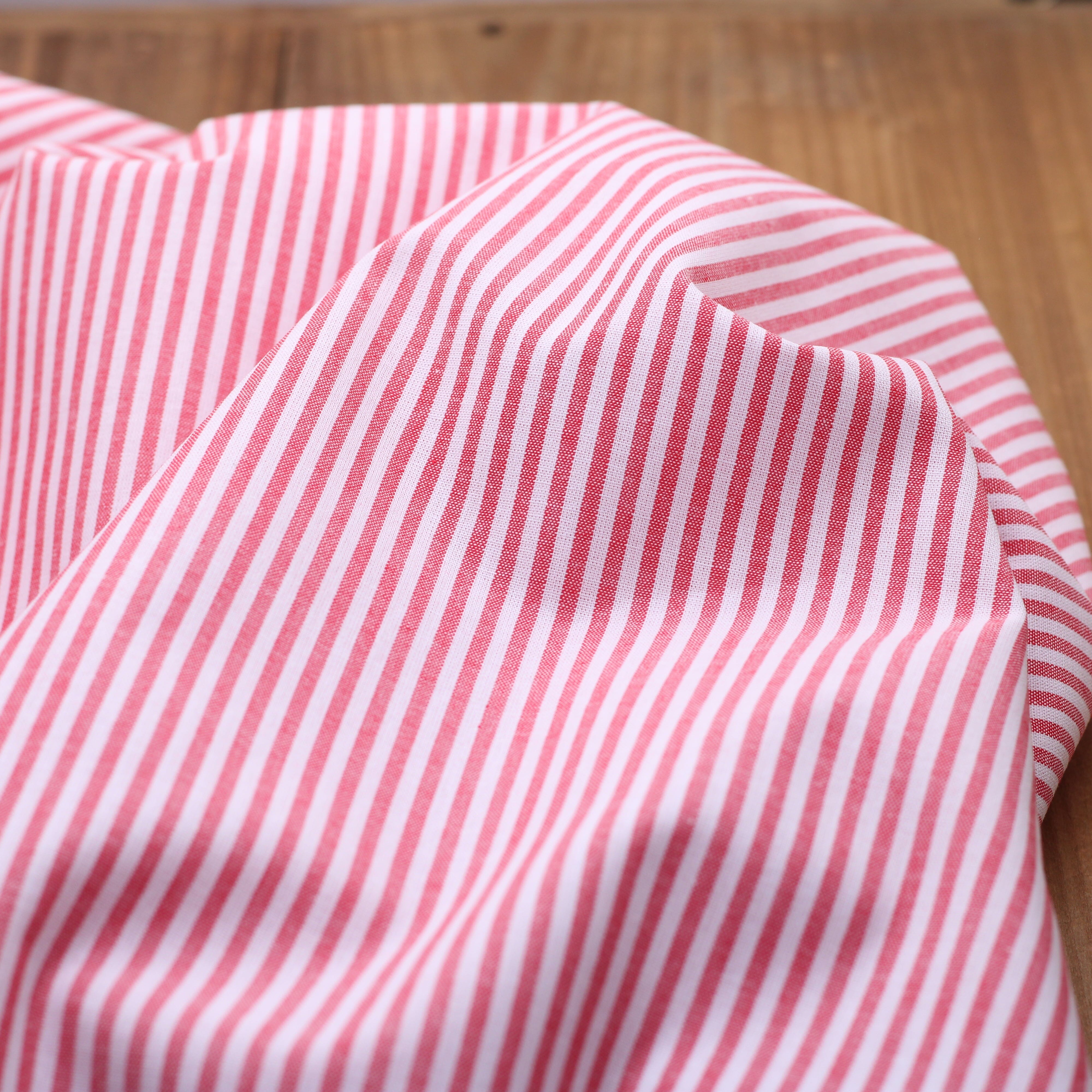 Tissu popeline de coton RAYURES - Rouge (Vendu x10cm) Tissus Sélection Gaspard & Léonie | Gaspard et Léonie Tissus en ligne et Mercerie à Toulouse