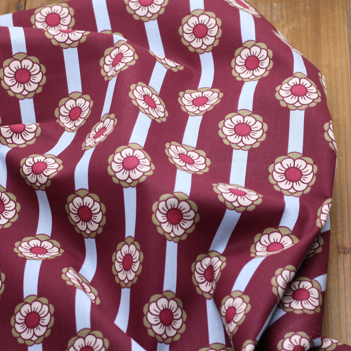 Tissu popeline de coton - TOLINA - Bordeaux (vendu x10cm) Tissus DOMOTEX | Gaspard et Léonie Tissus en ligne et Mercerie à Toulouse