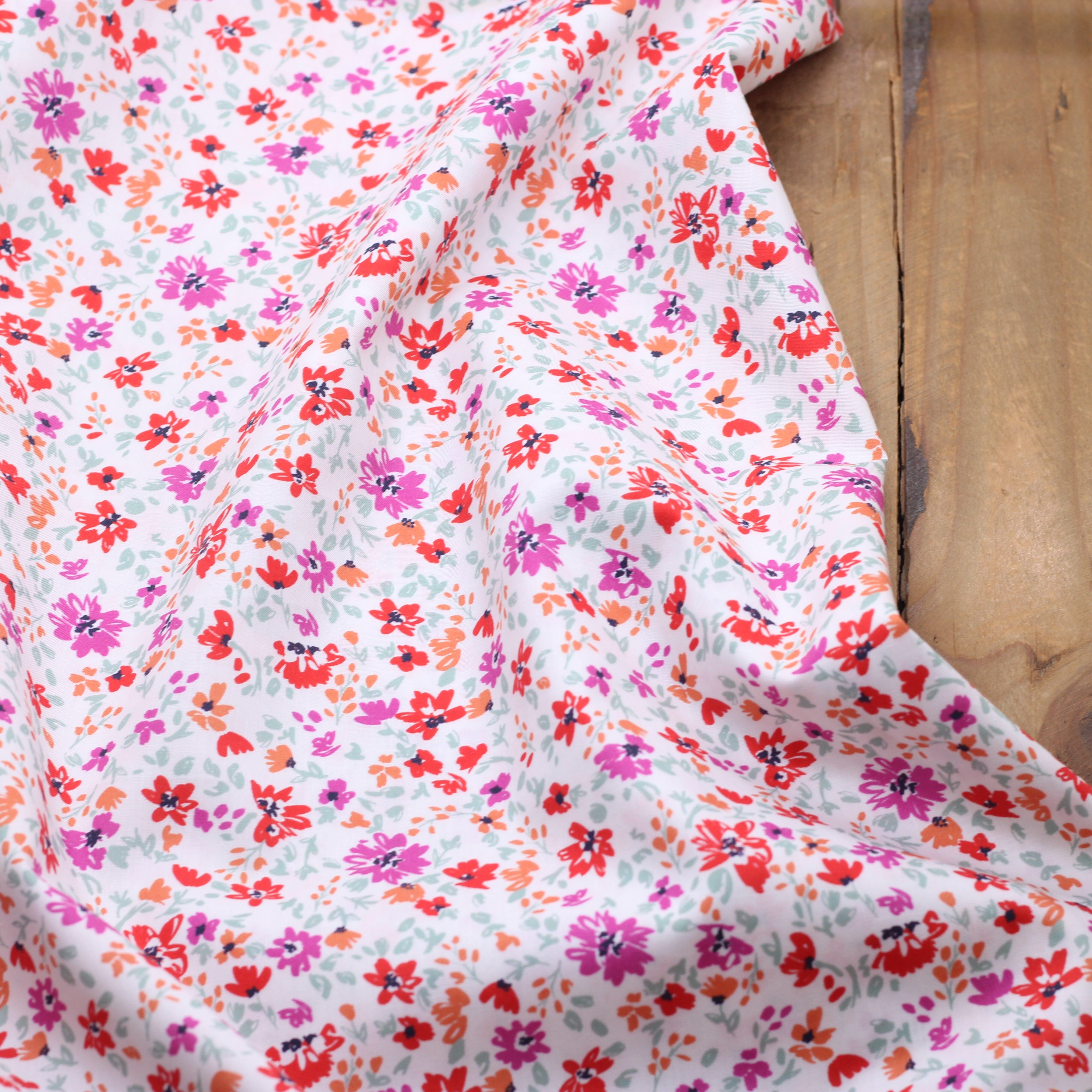 Tissu Popeline de coton- VALI - Blanc (Vendu x10cm) Tissus POPPY Design For You | Gaspard et Léonie Tissus en ligne et Mercerie à Toulouse