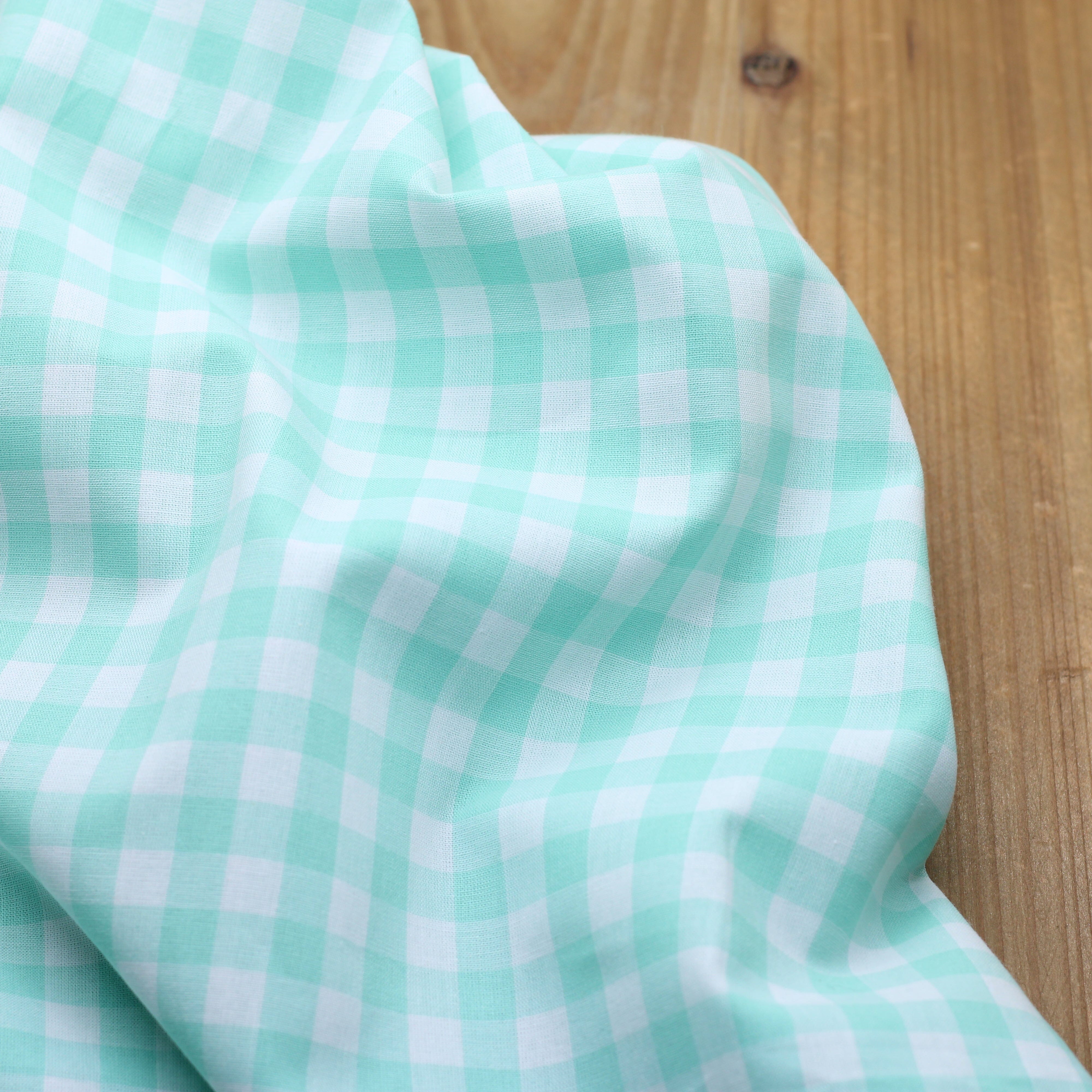 Tissu popeline de coton VICHY - Vert menthe (Vendu x10cm) Tissus Sélection Gaspard & Léonie | Gaspard et Léonie Tissus en ligne et Mercerie à Toulouse