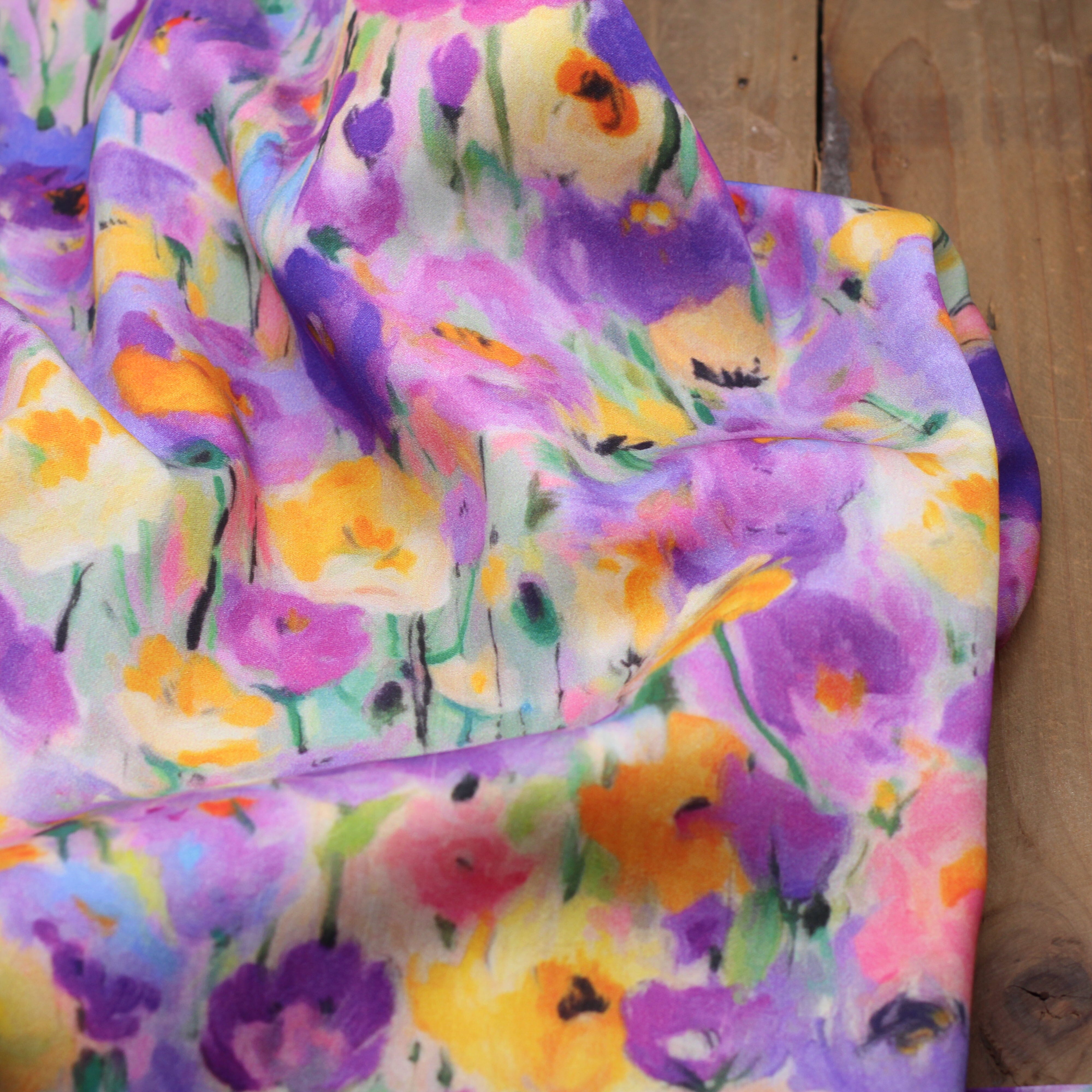 Tissu Satin de Viscose Fleurie - VALI - Lavande (vendu x10cm) Tissus Sélection Gaspard & Léonie | Gaspard et Léonie Tissus en ligne et Mercerie à Toulouse