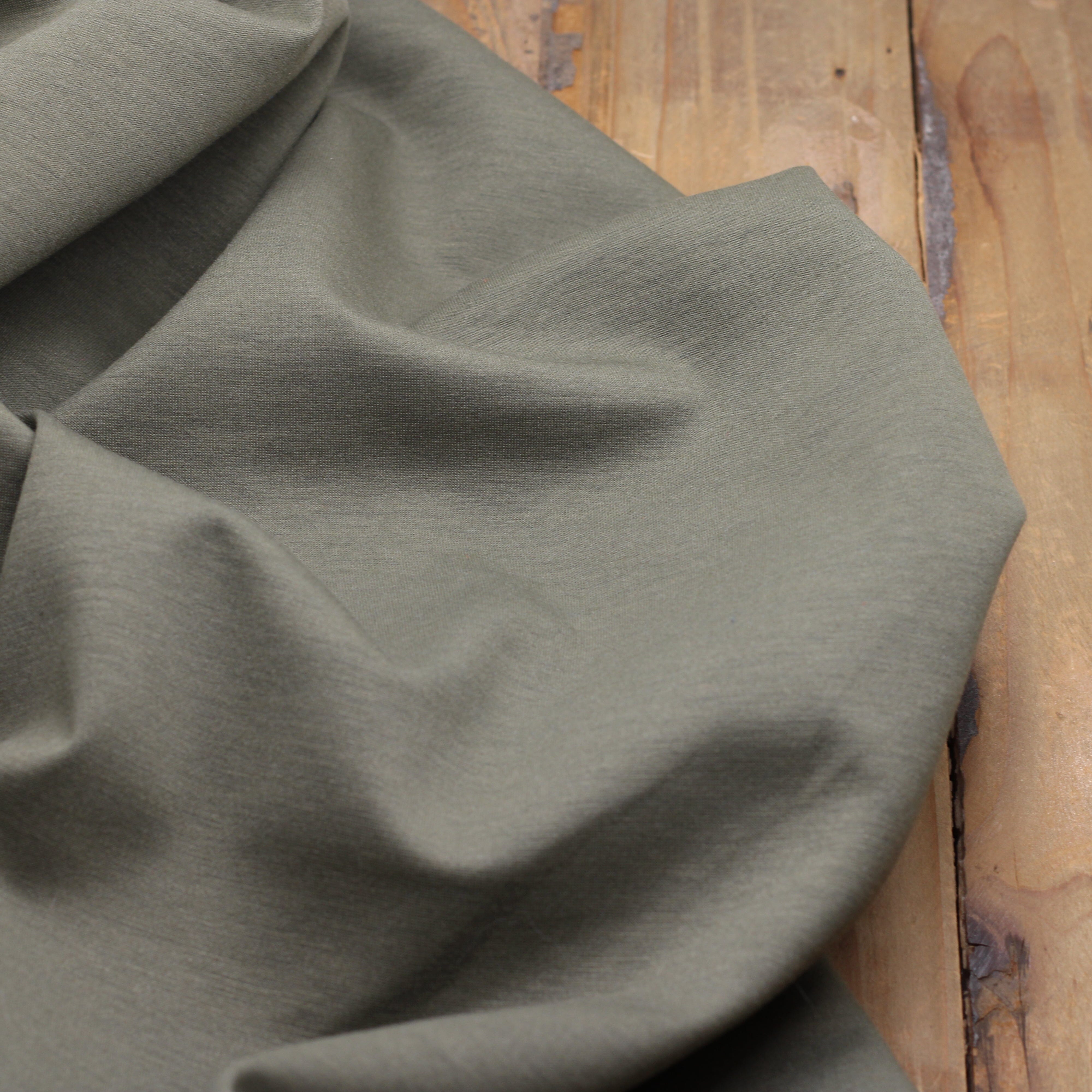 Tissu Scuba Modal uni - Kaki (Vendu x10cm) Tissus Sélection Gaspard & Léonie | Gaspard et Léonie Tissus en ligne et Mercerie à Toulouse