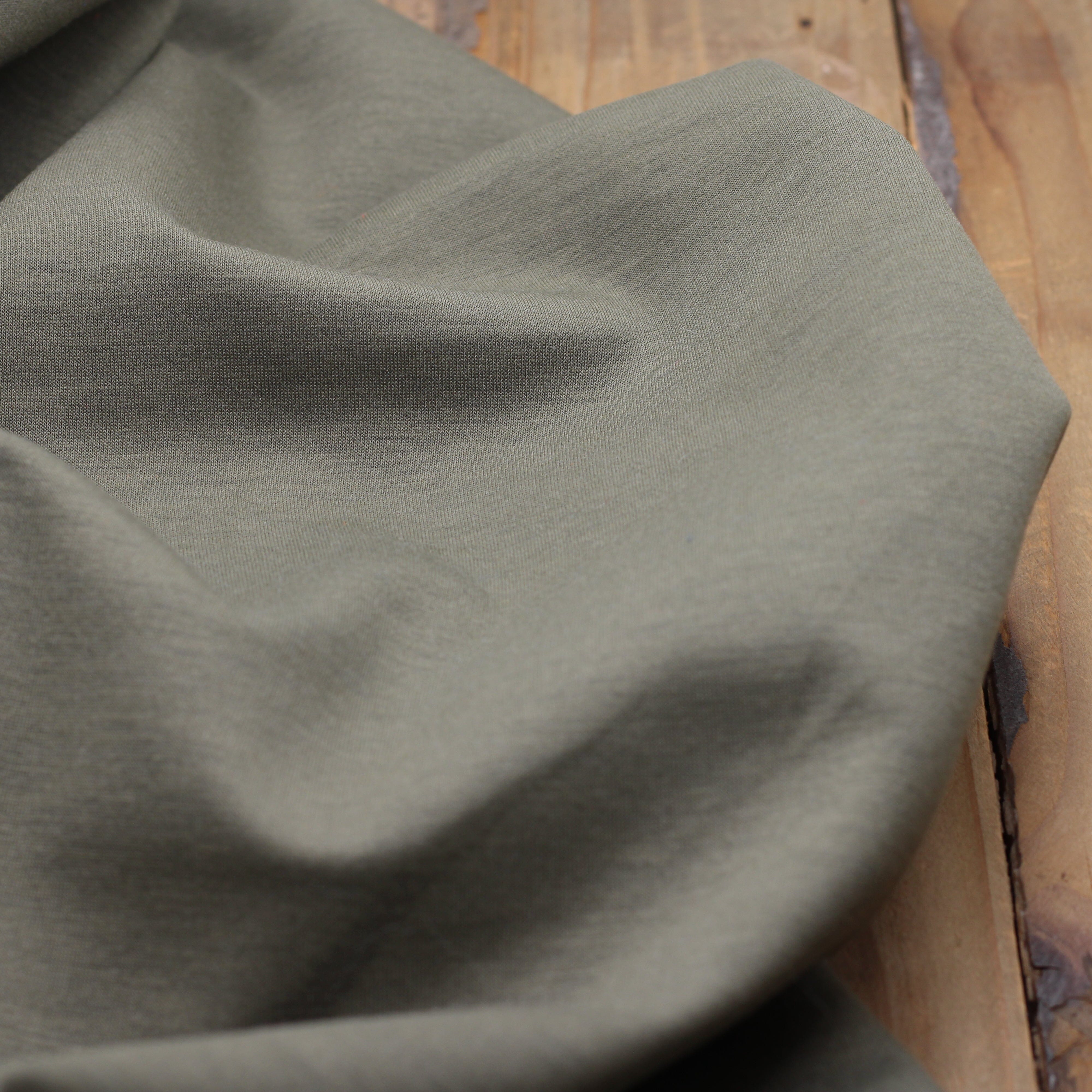 Tissu Scuba Modal uni - Kaki (Vendu x10cm) Tissus Sélection Gaspard & Léonie | Gaspard et Léonie Tissus en ligne et Mercerie à Toulouse