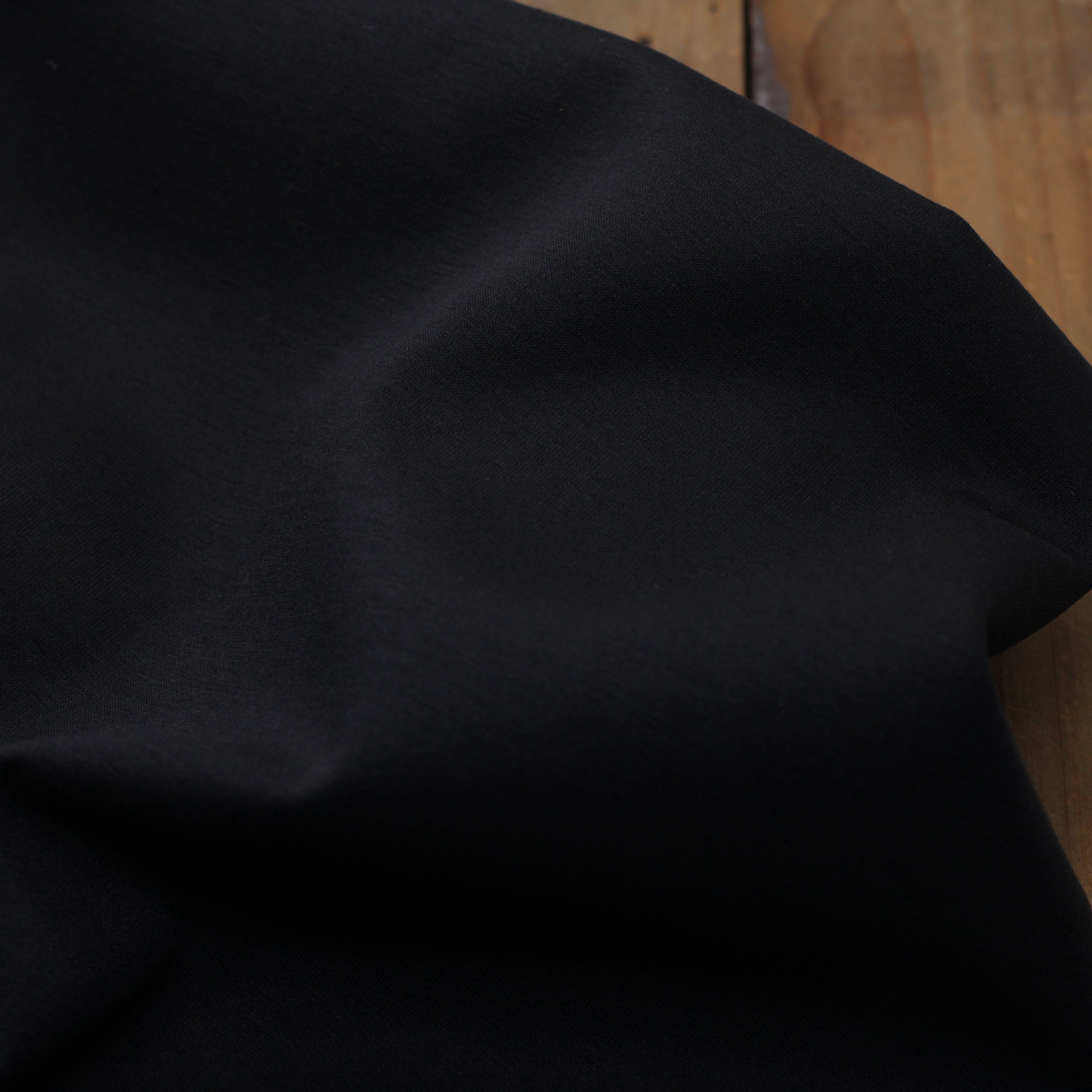 Tissu Scuba Modal uni - Noir (Vendu x10cm) Tissus Sélection Gaspard & Léonie | Gaspard et Léonie Tissus en ligne et Mercerie à Toulouse