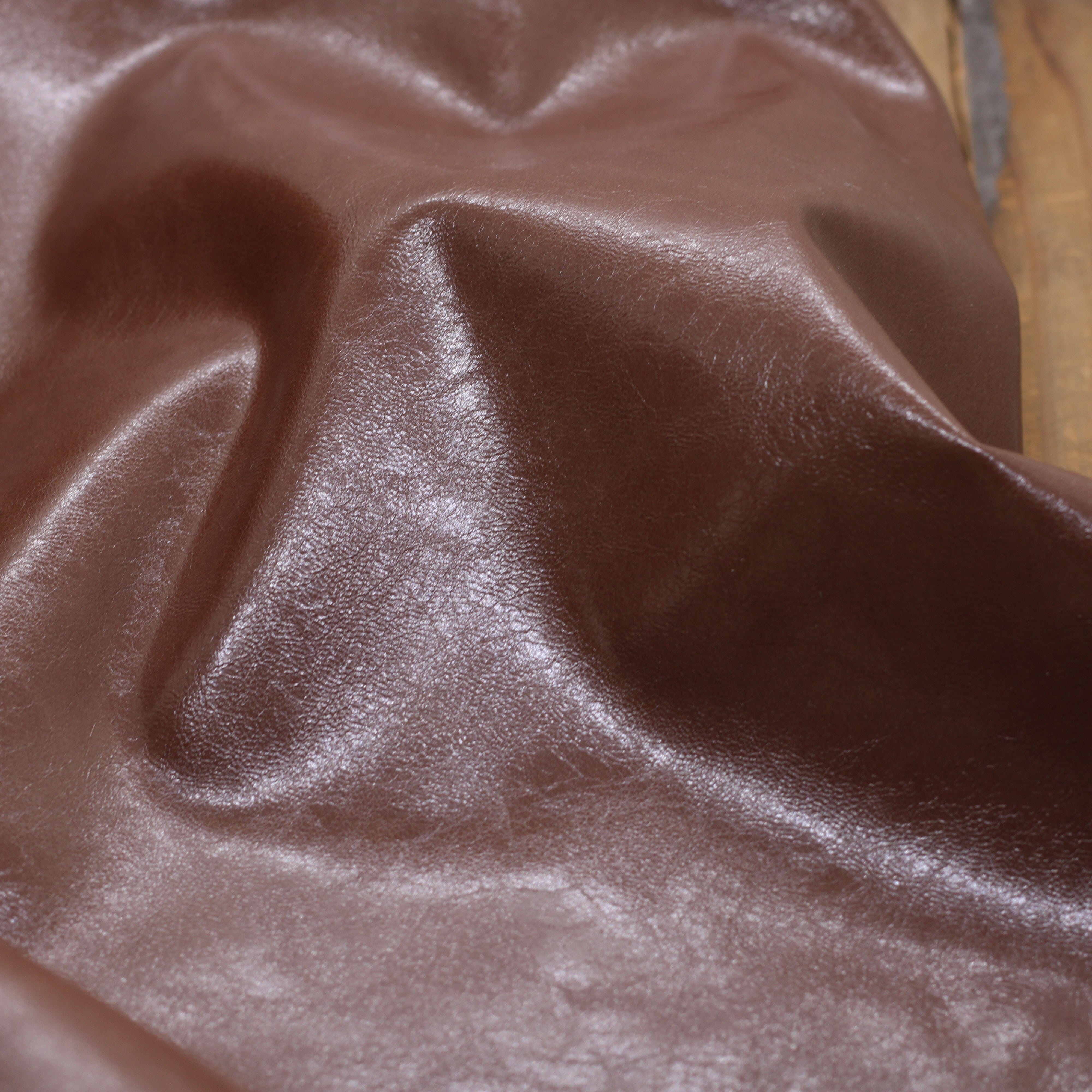 Tissu Simili Cuir Vintage- Marron (Vendu x10cm) Tissus Sélection Gaspard et Léonie | Gaspard et Léonie Tissus en ligne et Mercerie à Toulouse