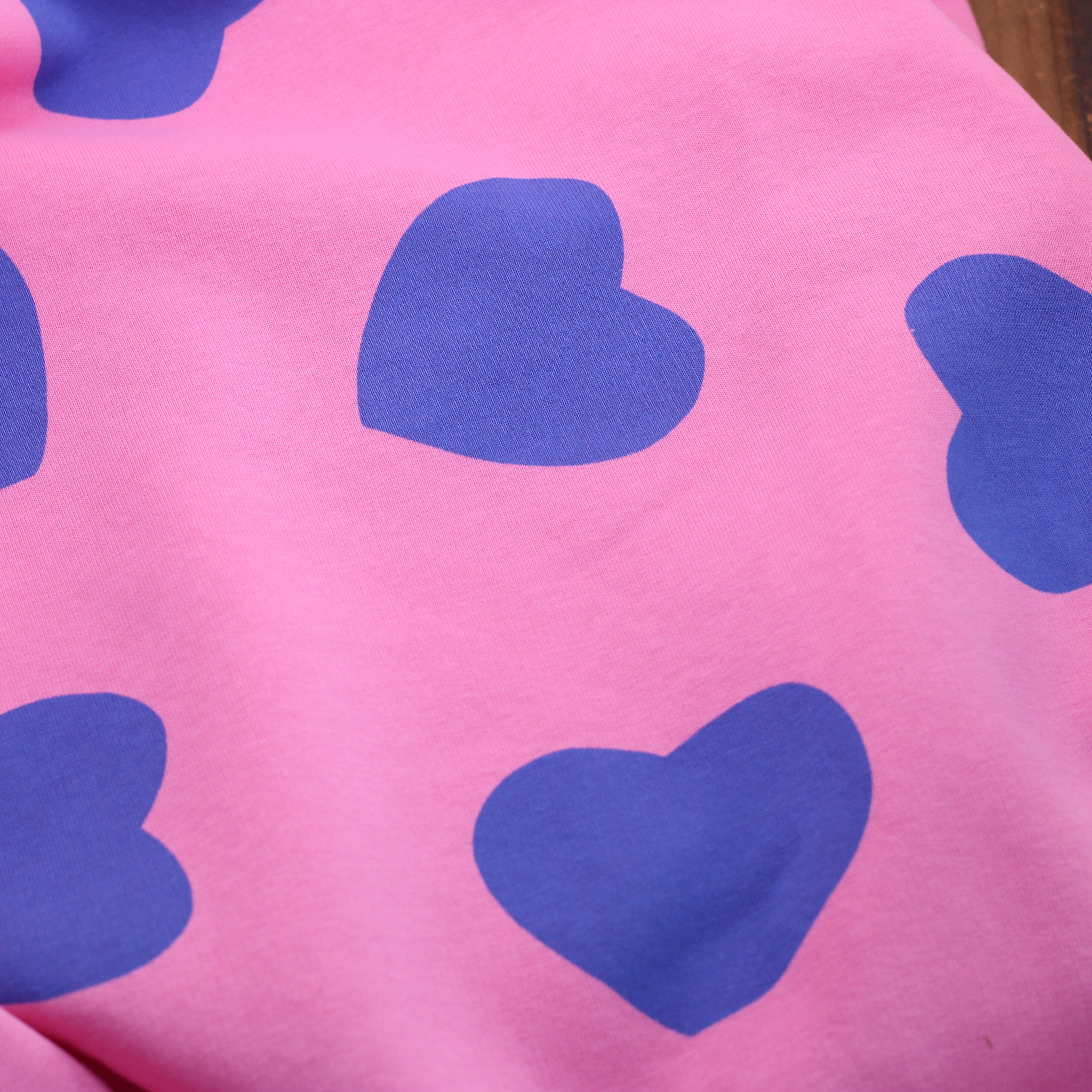 Tissu Sweat Coeurs Bleus - Rose (Vendu x10cm) Tissus Sélection Gaspard & Léonie | Gaspard et Léonie Tissus en ligne et Mercerie à Toulouse