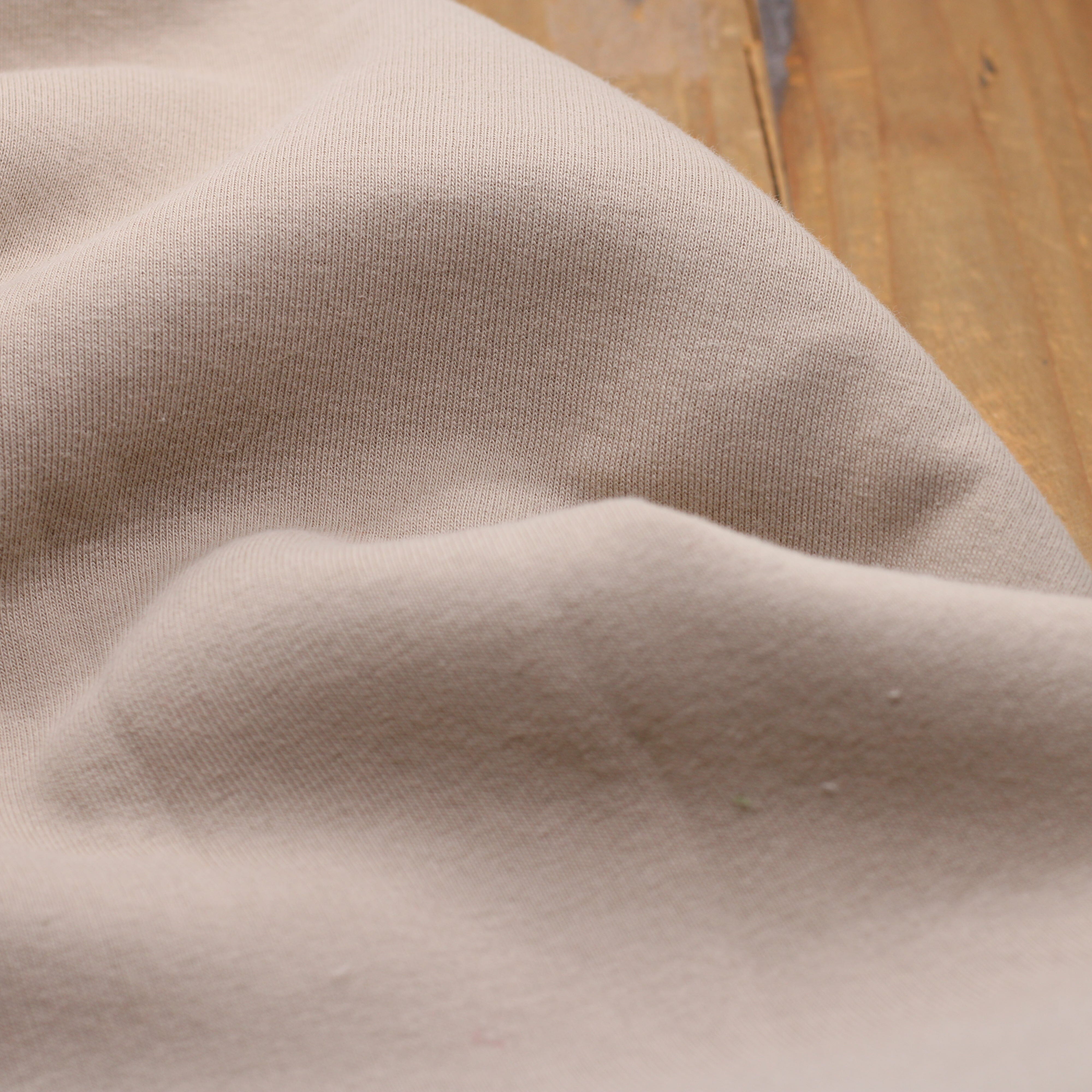 Tissu Sweat / Jogging - Beige (Vendu x10cm) Tissus Sélection Gaspard & Léonie | Gaspard et Léonie Tissus en ligne et Mercerie à Toulouse