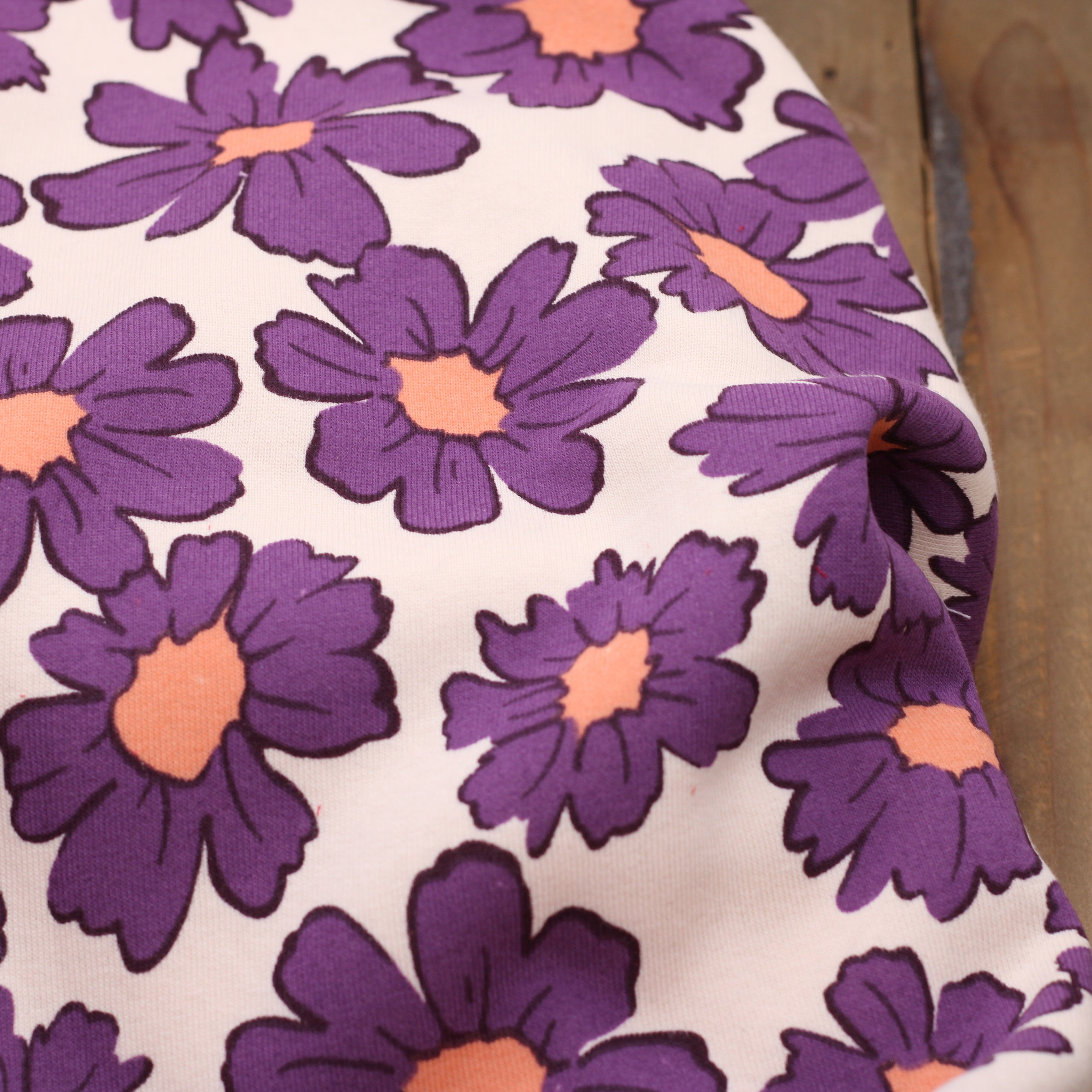 Tissu Sweat Jogging- BIG FLOWERS - Violet - Poppy Designed for You (Vendu x10cm) Tissus POPPY Designed For You | Gaspard et Léonie Tissus en ligne et Mercerie à Toulouse