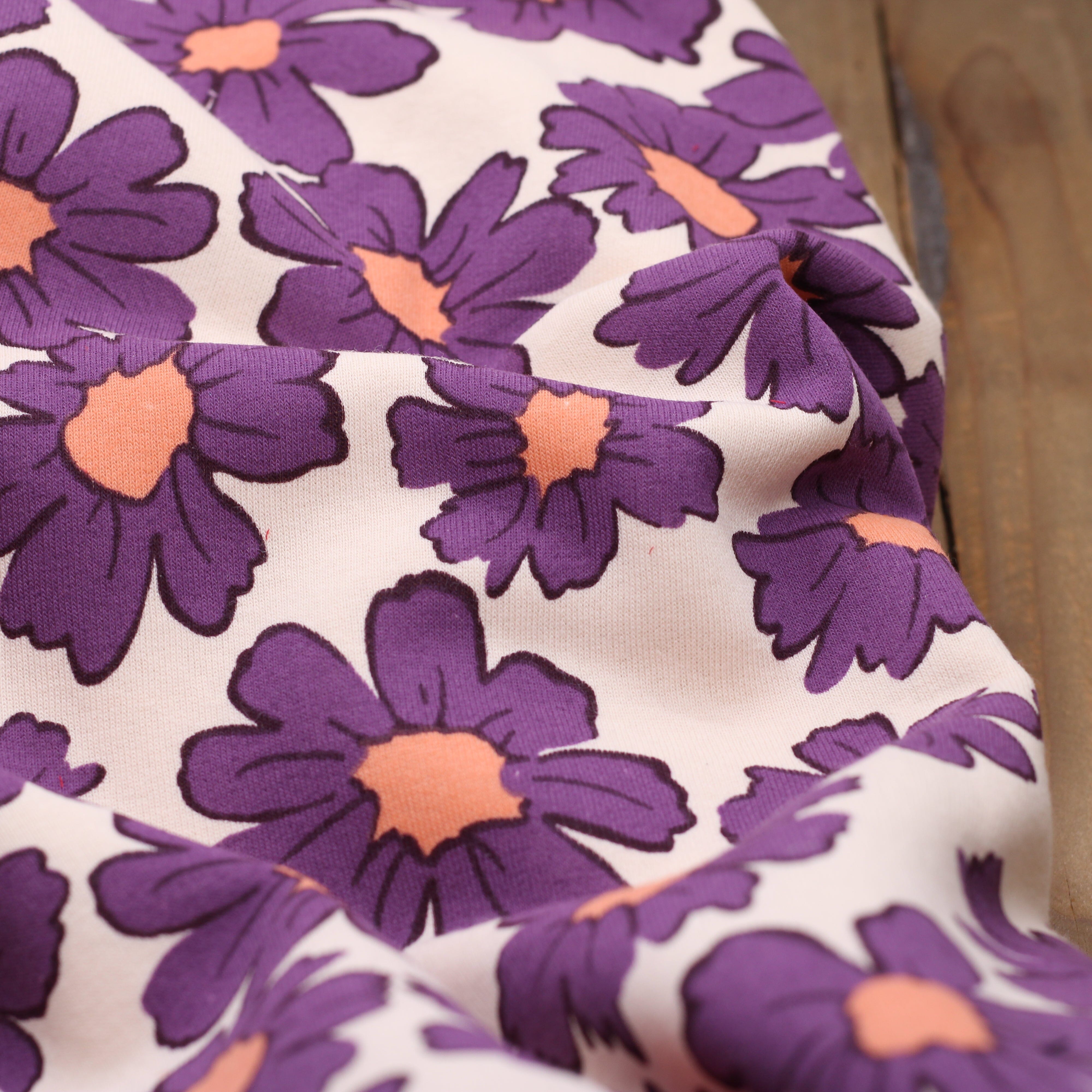 Tissu Sweat Jogging- BIG FLOWERS - Violet - Poppy Designed for You (Vendu x10cm) Tissus POPPY Designed For You | Gaspard et Léonie Tissus en ligne et Mercerie à Toulouse