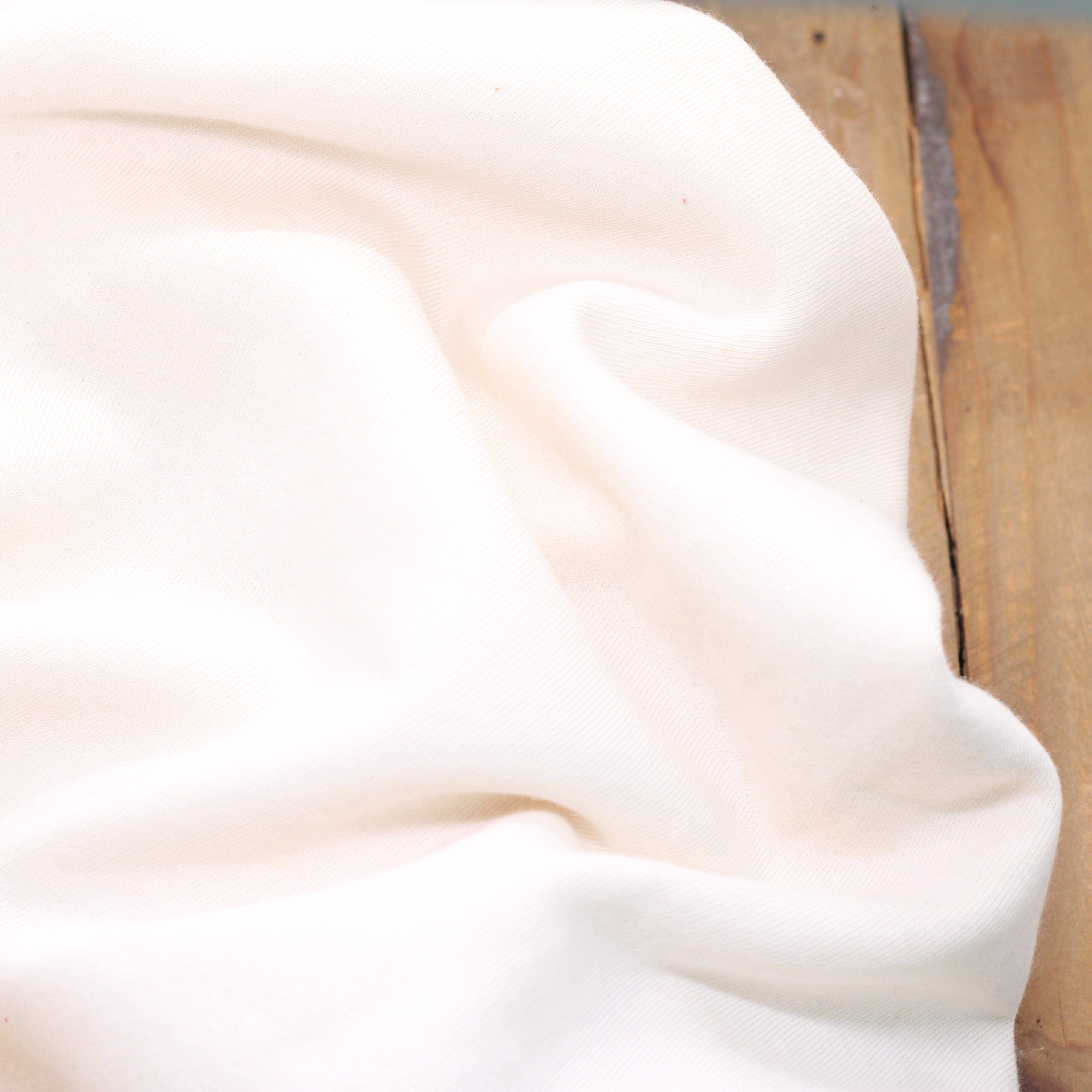 Tissu Sweat / Jogging - Ecru (Vendu x10cm) Tissus Sélection Gaspard & Léonie | Gaspard et Léonie Tissus en ligne et Mercerie à Toulouse