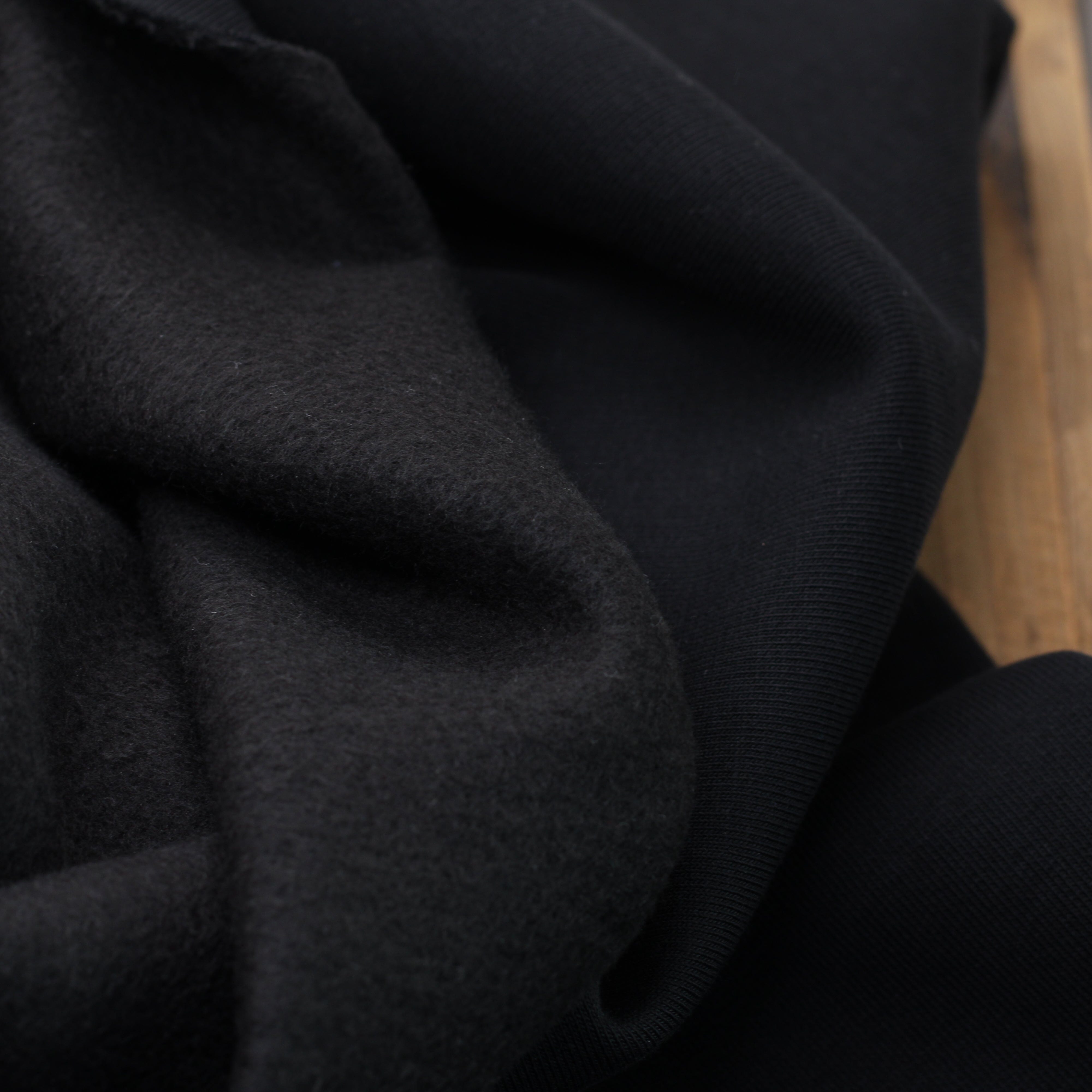 Tissu Sweat / Jogging - Noir (Vendu x10cm) Tissus Sélection Gaspard & Léonie | Gaspard et Léonie Tissus en ligne et Mercerie à Toulouse