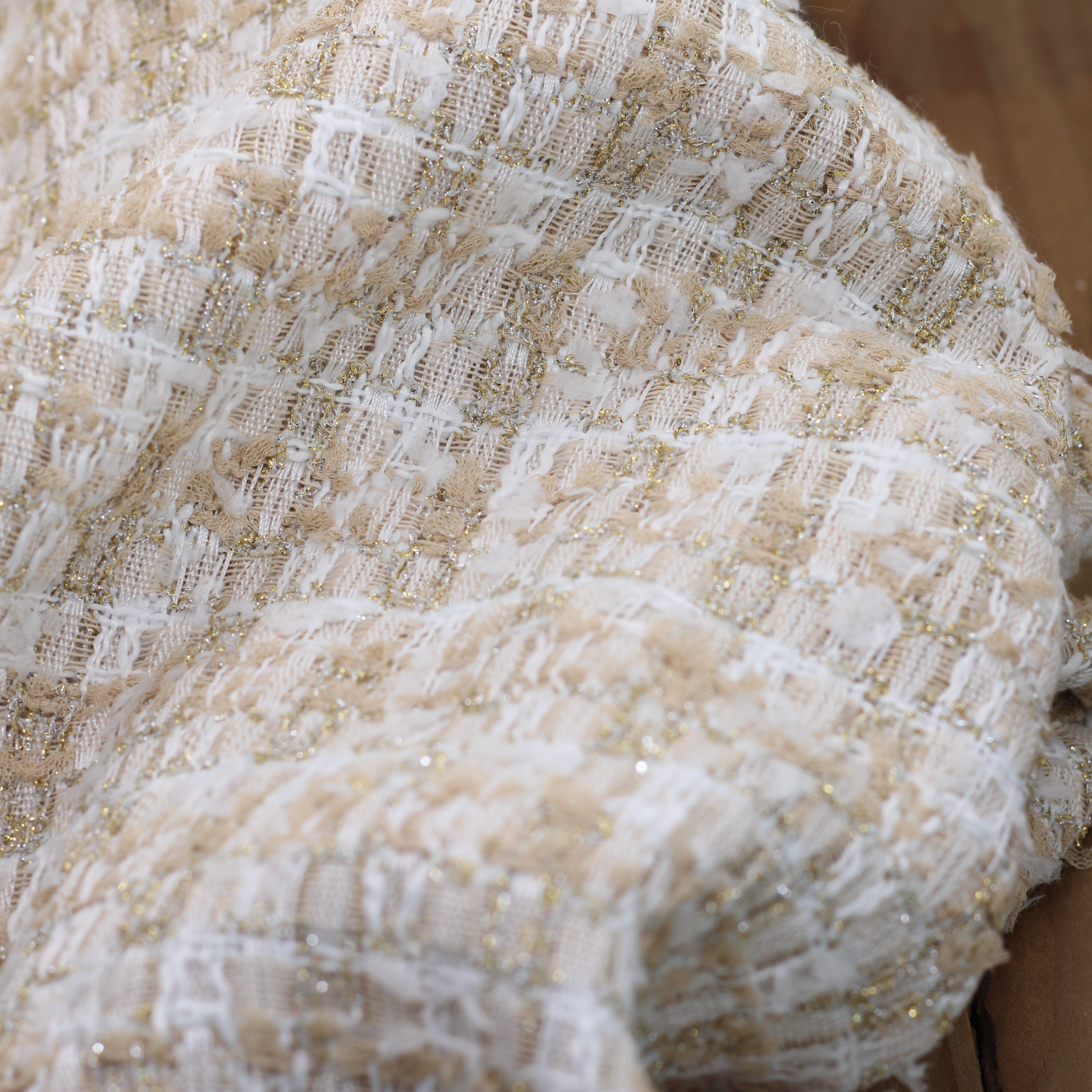 Tissu Tweed BELLA - Beige/Blanc/Or doré (Vendu x10cm) Tissus Sélection Gaspard & Léonie | Gaspard et Léonie Tissus en ligne et Mercerie à Toulouse