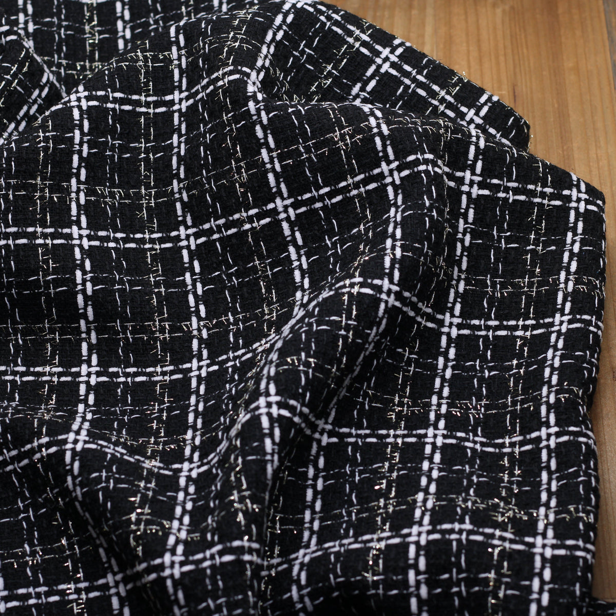 Tissu Tweed tartan - JANY - Noir/Doré (Vendu x10cm) Tissus Sélection Gaspard & Léonie | Gaspard et Léonie Tissus en ligne et Mercerie à Toulouse