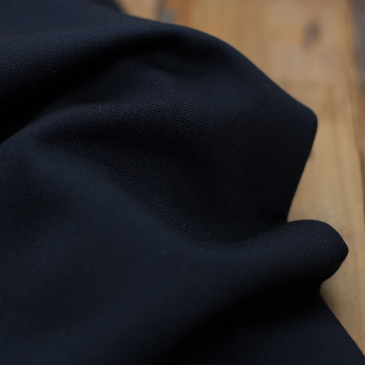 Tissu Twill Uni Stretch- Marine (Vendu x10cm) Tissus Sélection Gaspard & Léonie | Gaspard et Léonie Tissus en ligne et Mercerie à Toulouse