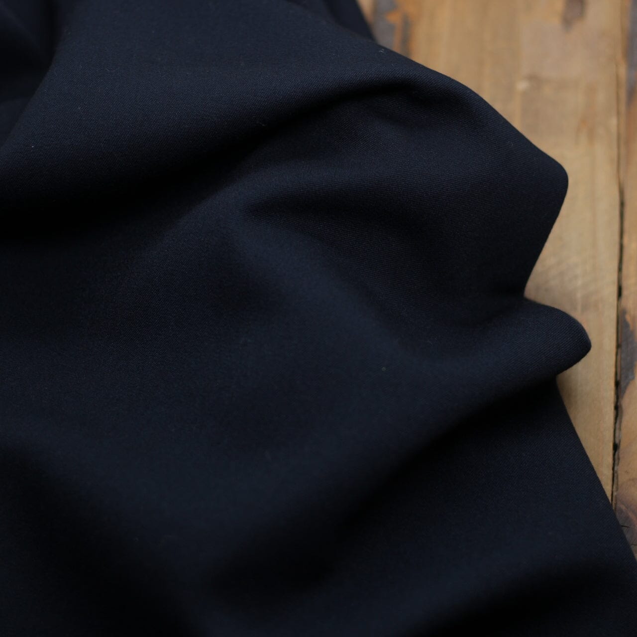 Tissu Twill Uni Stretch- Marine (Vendu x10cm) Tissus Sélection Gaspard & Léonie | Gaspard et Léonie Tissus en ligne et Mercerie à Toulouse