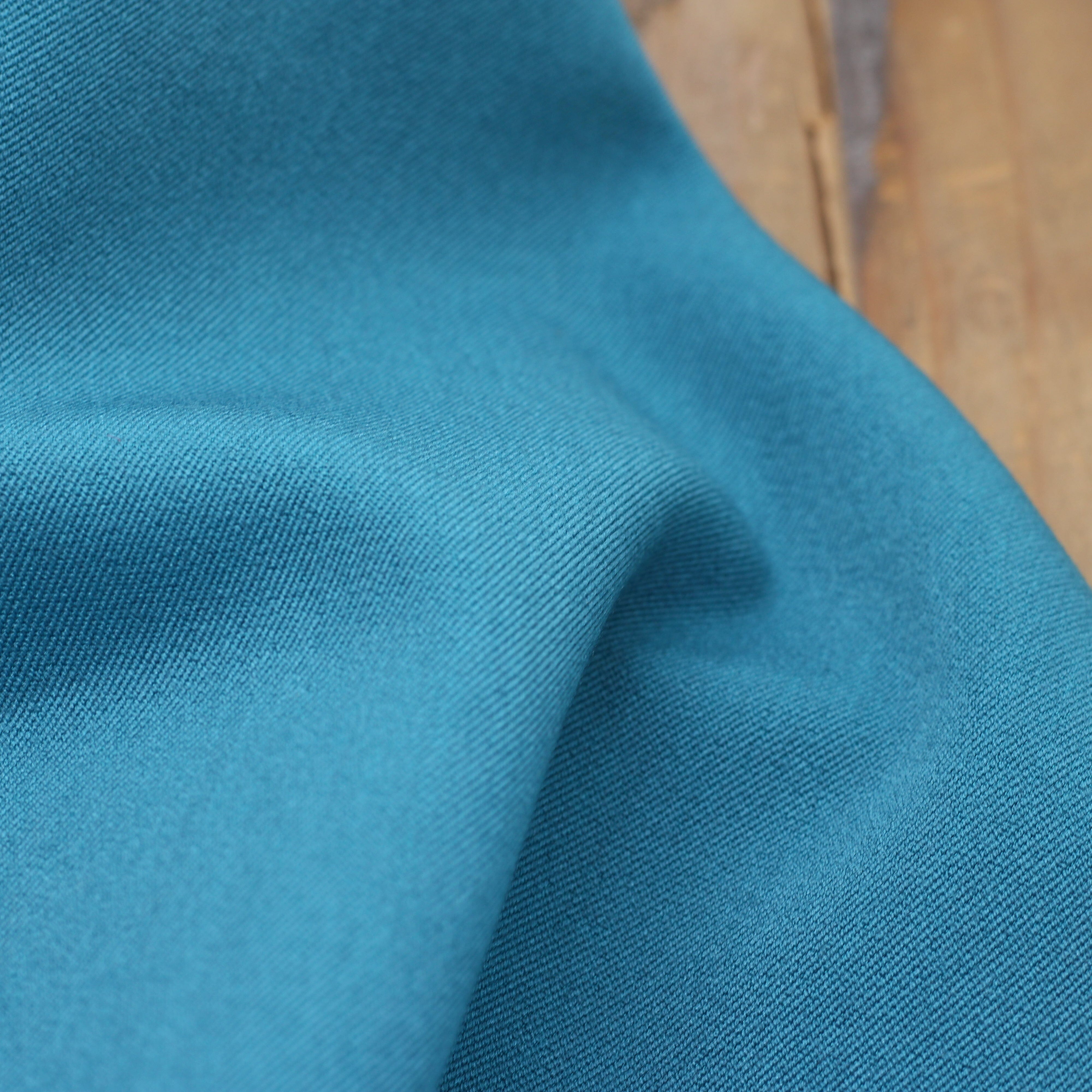 Tissu Twill Uni Stretch- Turquoise (Vendu x10cm) Tissus Sélection Gaspard & Léonie | Gaspard et Léonie Tissus en ligne et Mercerie à Toulouse