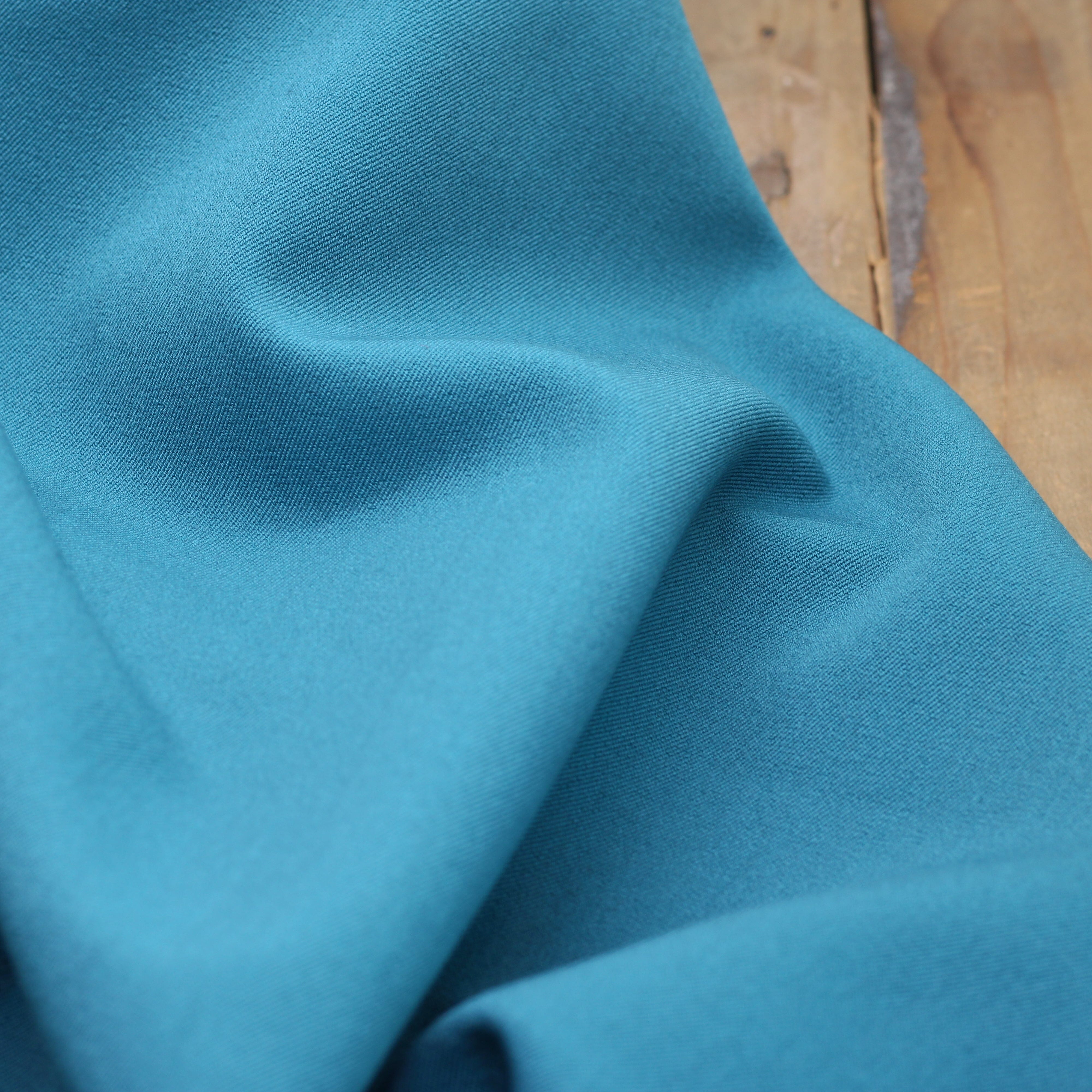Tissu Twill Uni Stretch- Turquoise (Vendu x10cm) Tissus Sélection Gaspard & Léonie | Gaspard et Léonie Tissus en ligne et Mercerie à Toulouse