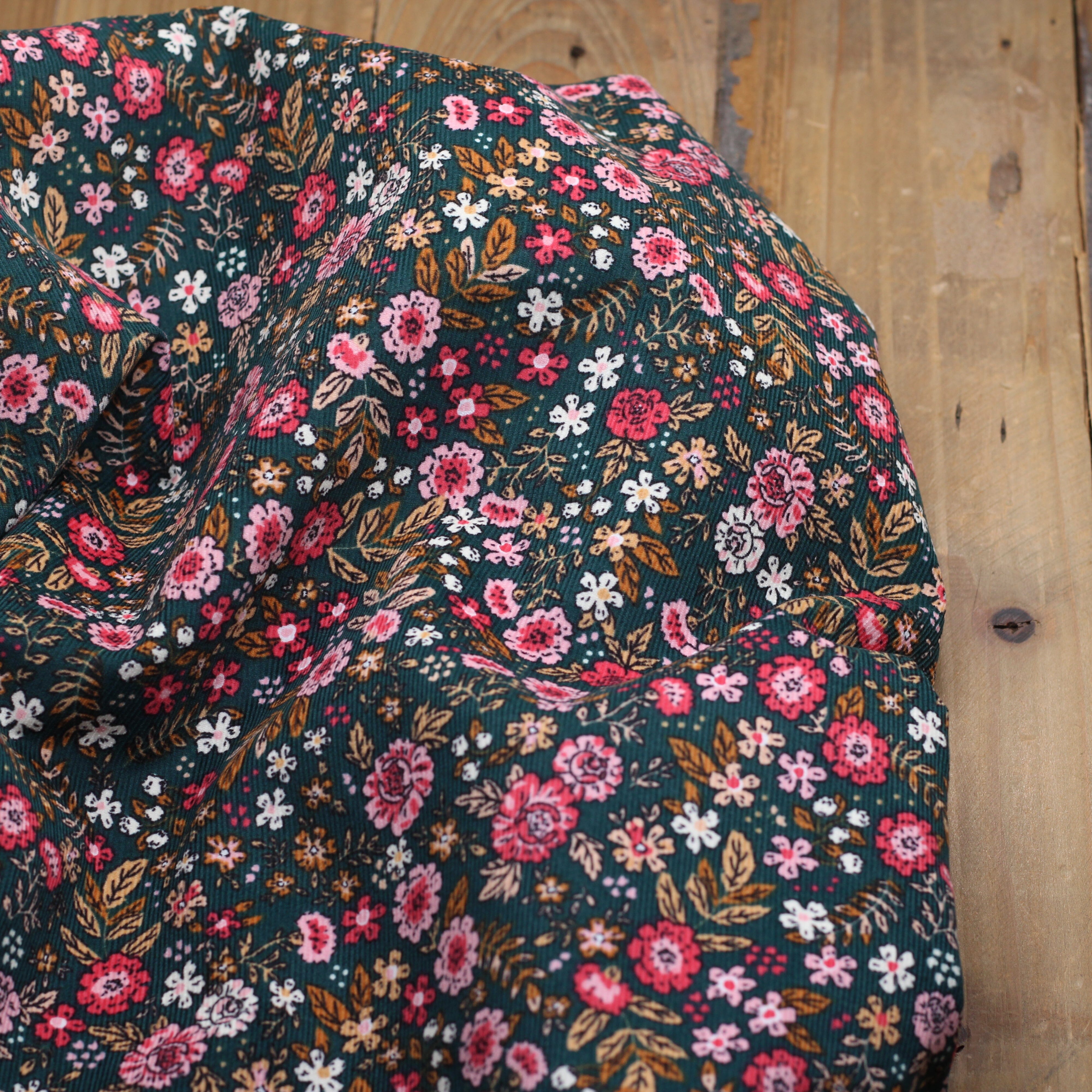 Tissu Velours milleraies - BARJAY - Gris/Vert (vendu x10cm) Tissus DOMOTEX | Gaspard et Léonie Tissus en ligne et Mercerie à Toulouse