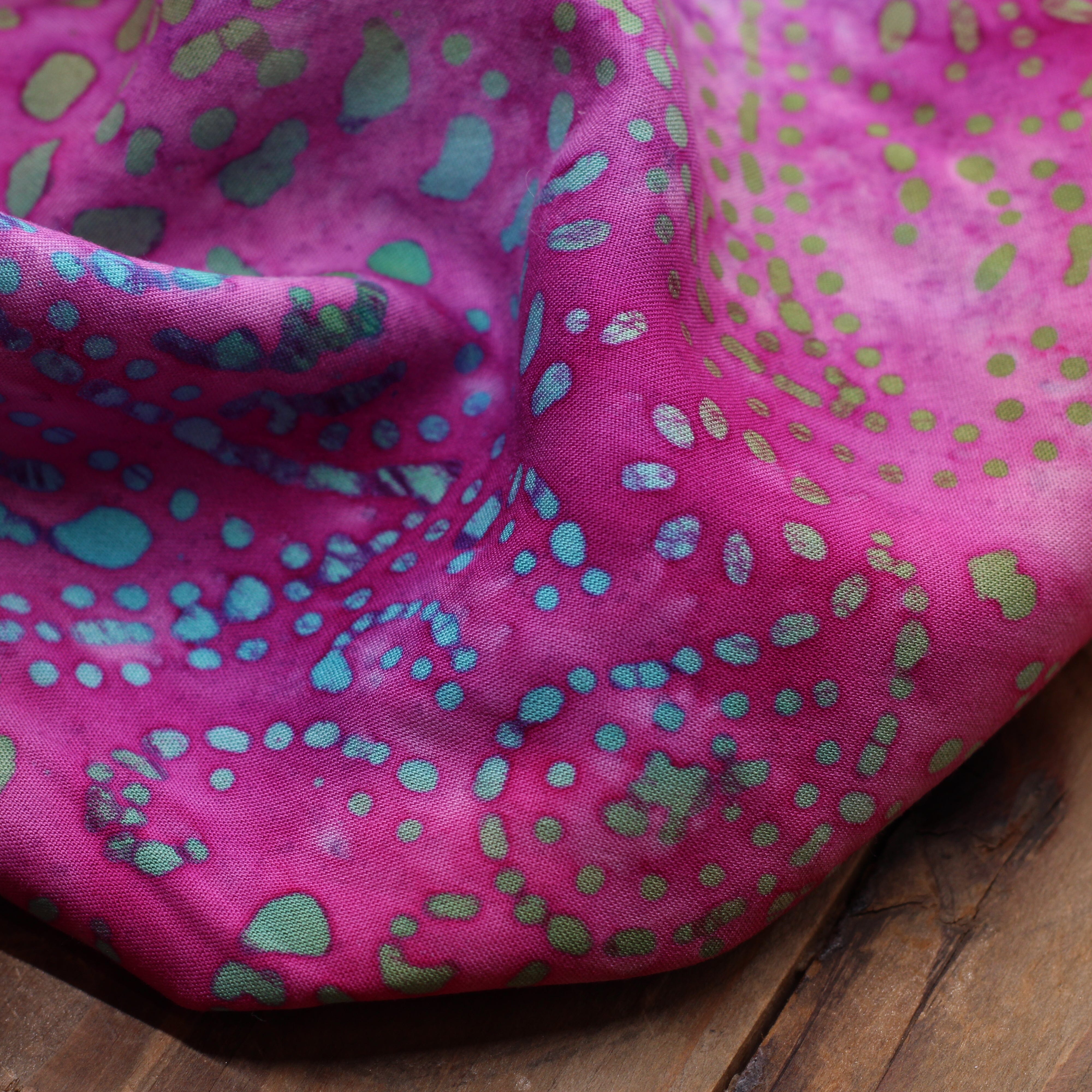 Tissu Viscose Batik #11 - Rose (Vendu x10cm) Tissus Sélection Gaspard & Léonie | Gaspard et Léonie Tissus en ligne et Mercerie à Toulouse