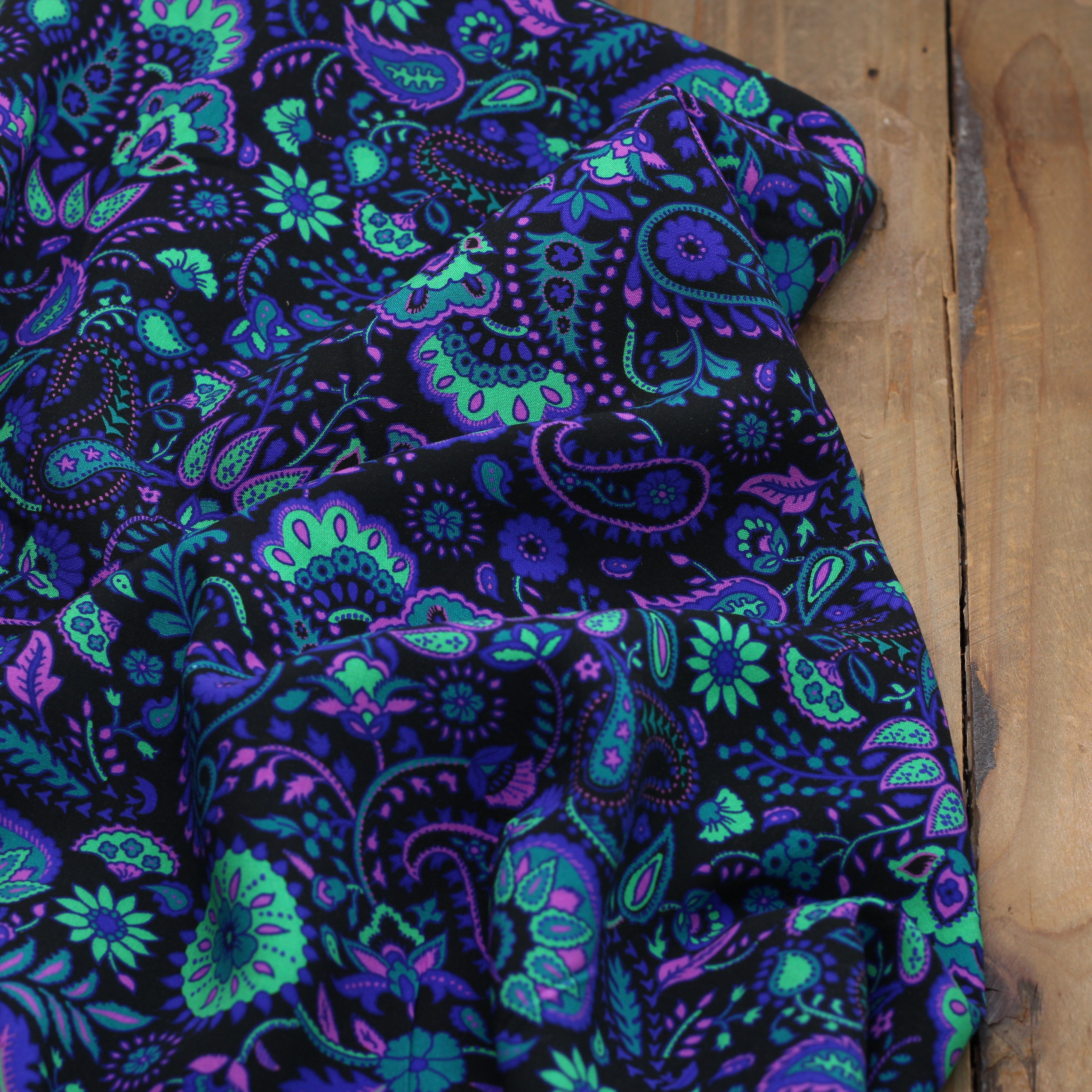 Tissu Viscose - CACHEMIA - Noir (vendu x10cm) Tissus Sélection Gaspard & Léonie | Gaspard et Léonie Tissus en ligne et Mercerie à Toulouse