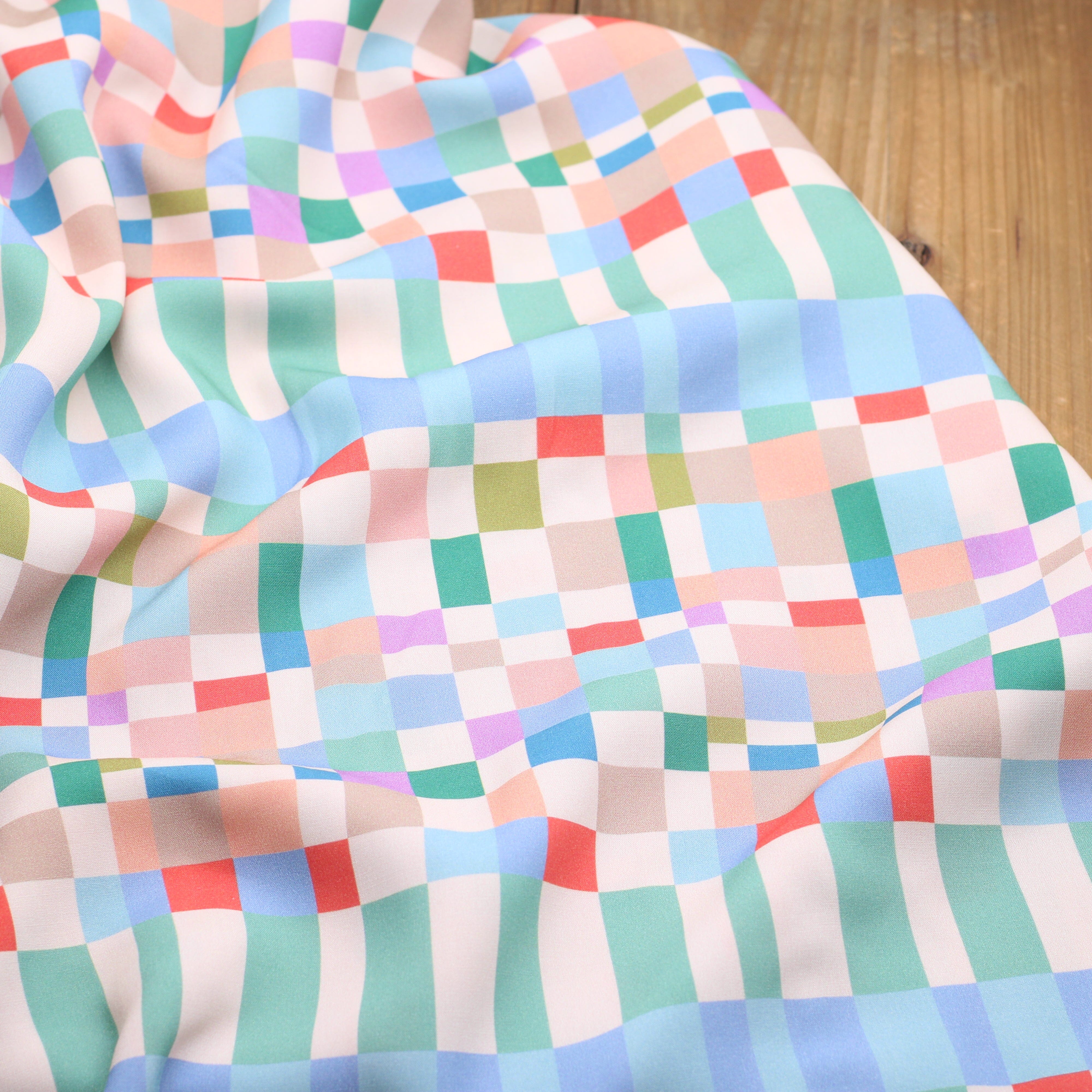 Tissu Viscose fleuri - MODERN CARREAUX - Ecru (vendu x10cm) Tissus Sélection Gaspard & Léonie | Gaspard et Léonie Tissus en ligne et Mercerie à Toulouse