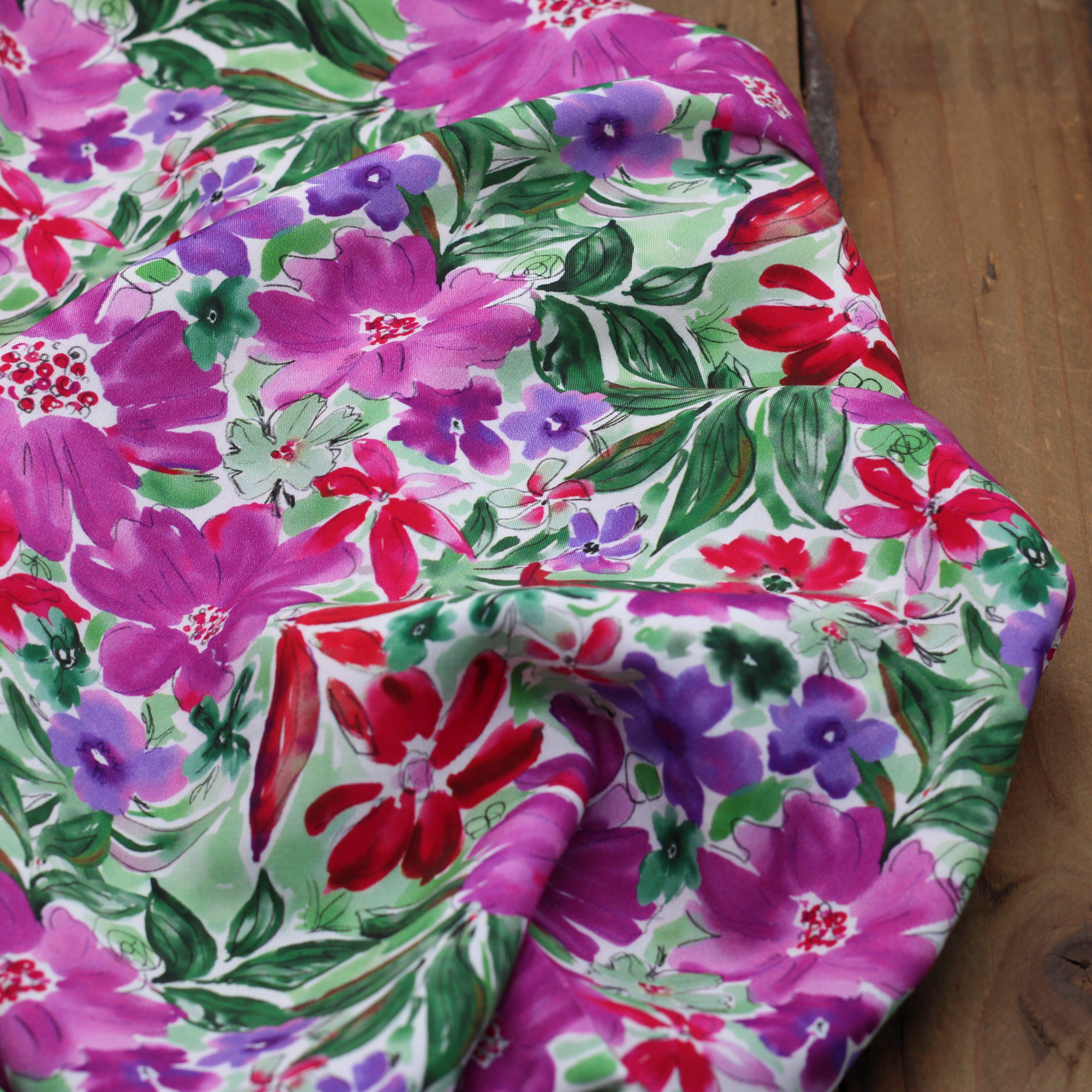 Tissu Viscose Fleuri - ROMY - Violet (vendu x10cm) Tissus Sélection Gaspard & Léonie | Gaspard et Léonie Tissus en ligne et Mercerie à Toulouse