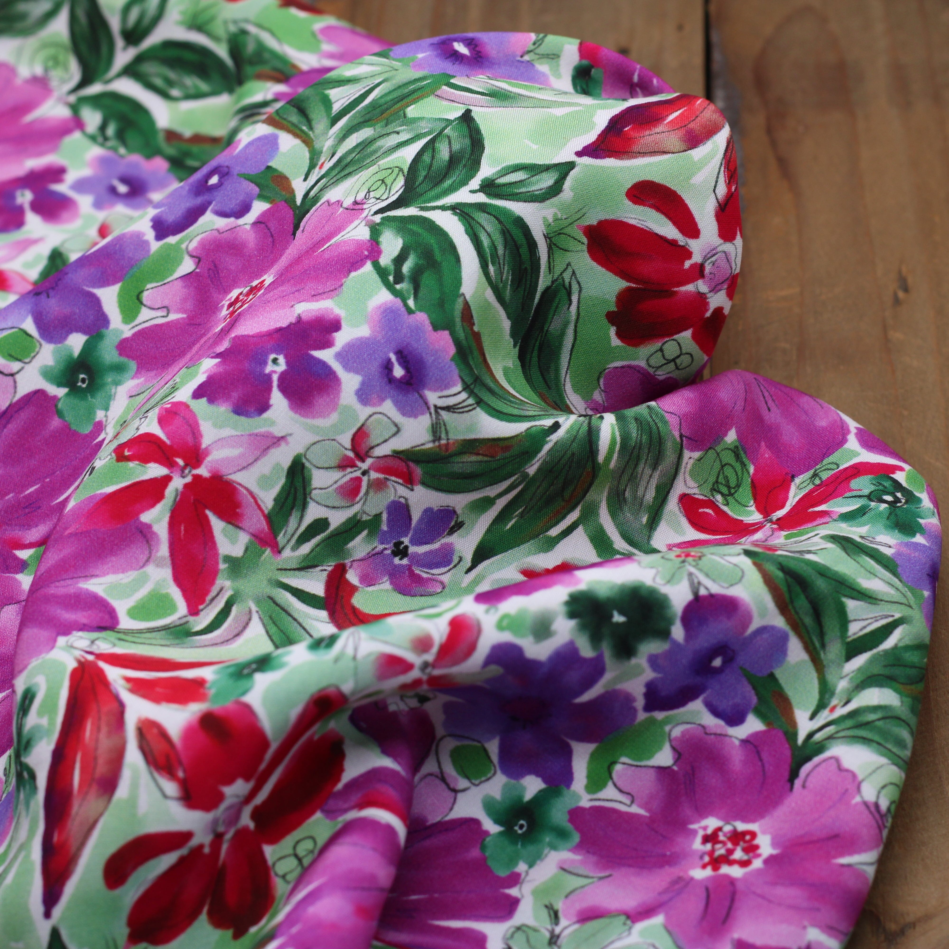 Tissu Viscose Fleuri - ROMY - Violet (vendu x10cm) Tissus Sélection Gaspard & Léonie | Gaspard et Léonie Tissus en ligne et Mercerie à Toulouse