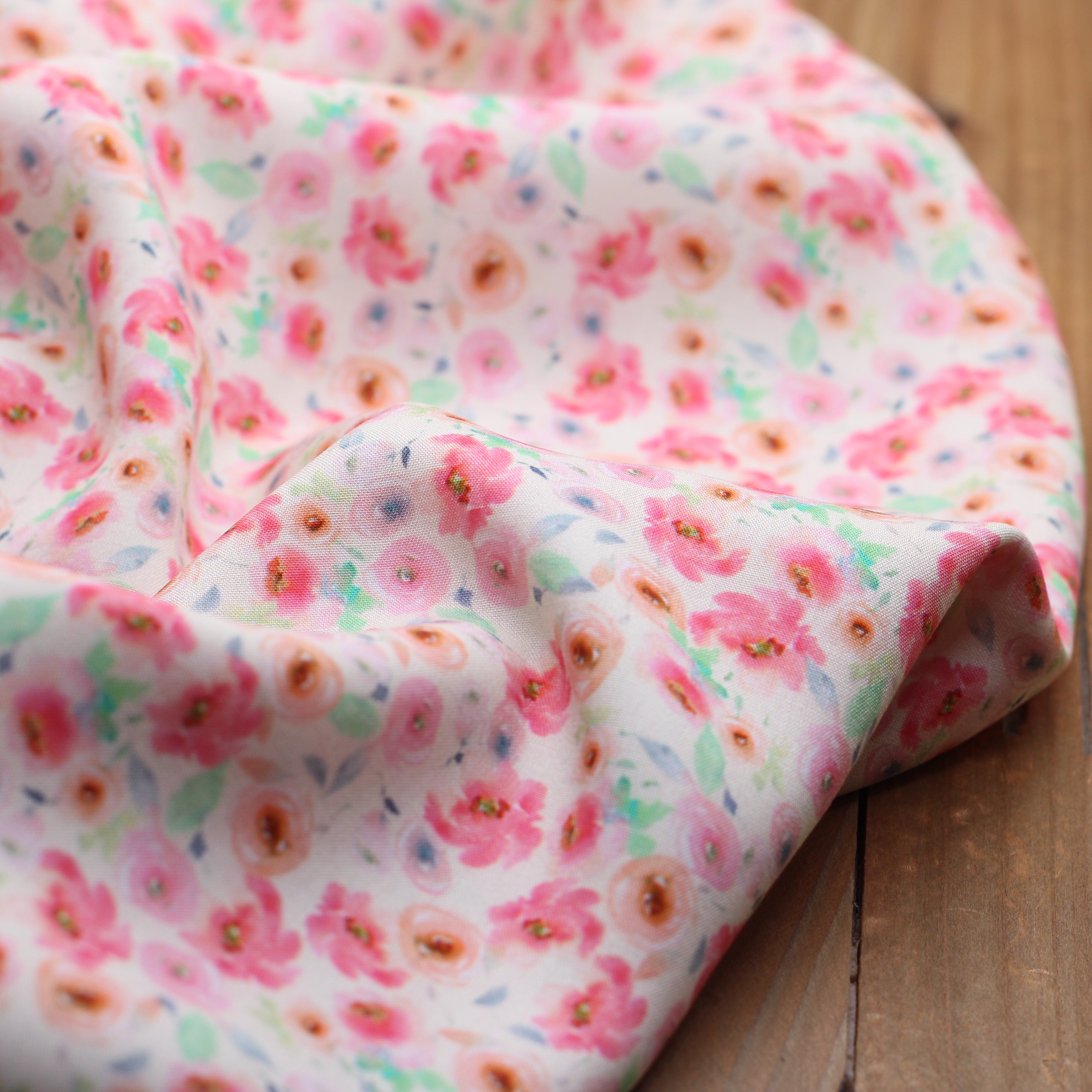 Tissu Viscose fleuri - ROSIE - Ecru (vendu x10cm) Tissus Sélection Gaspard & Léonie | Gaspard et Léonie Tissus en ligne et Mercerie à Toulouse