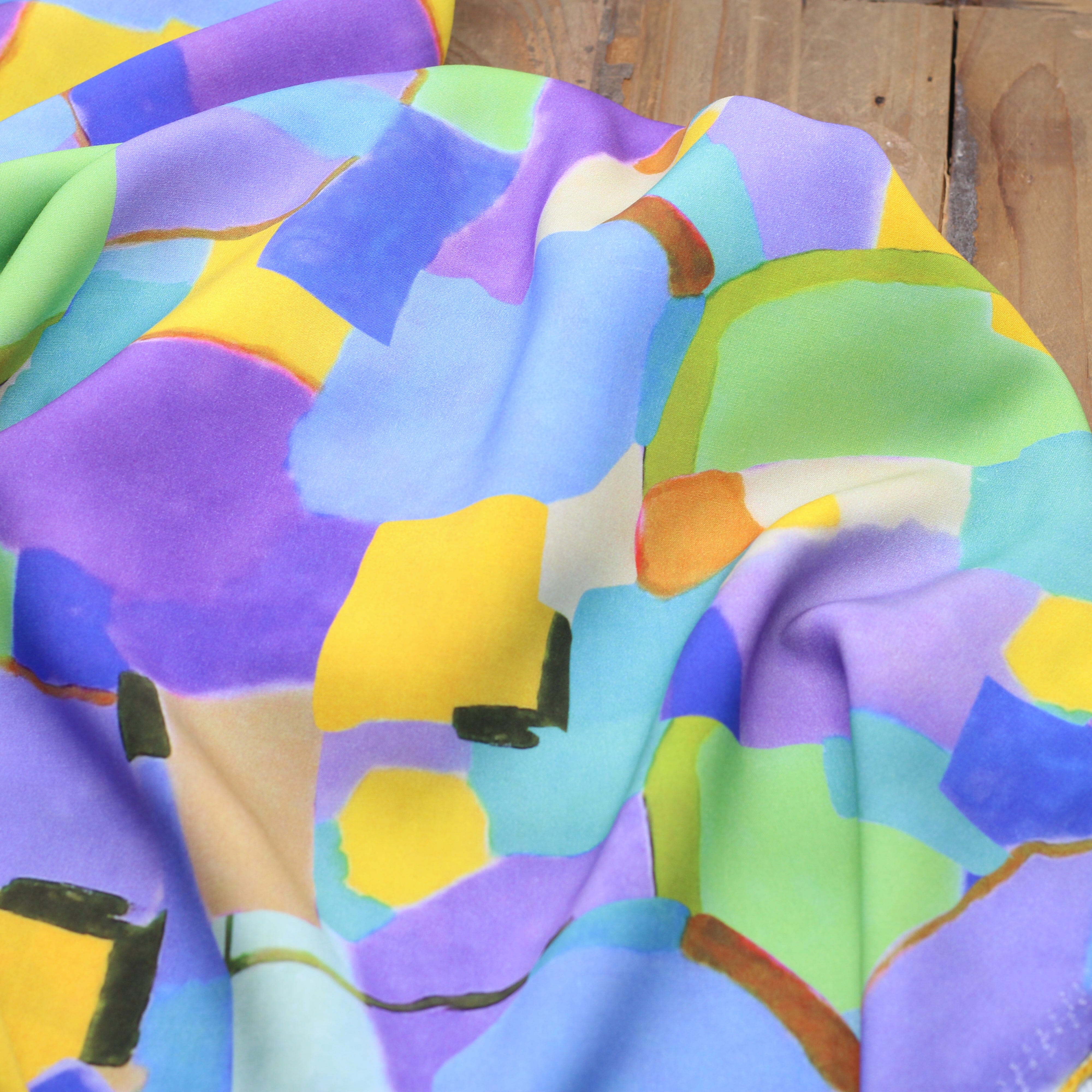 Tissu Viscose Fleurie - CORA - Bleu (vendu x10cm) Tissus Sélection Gaspard & Léonie | Gaspard et Léonie Tissus en ligne et Mercerie à Toulouse