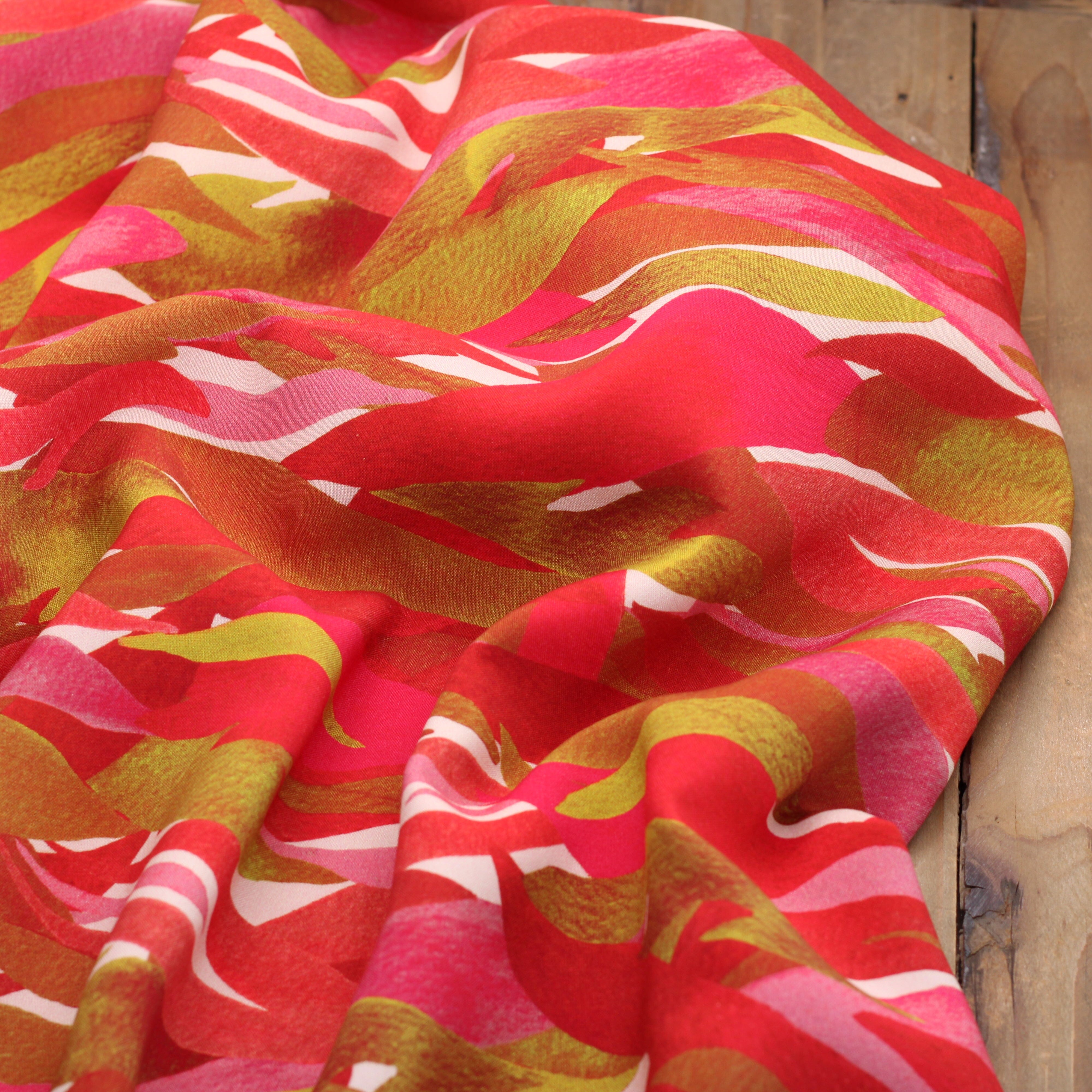 Tissu Viscose - KIYO - Rouge/Rose (Vendu par 10cm) Tissus Sélection Gaspard & Léonie | Gaspard et Léonie Tissus en ligne et Mercerie à Toulouse