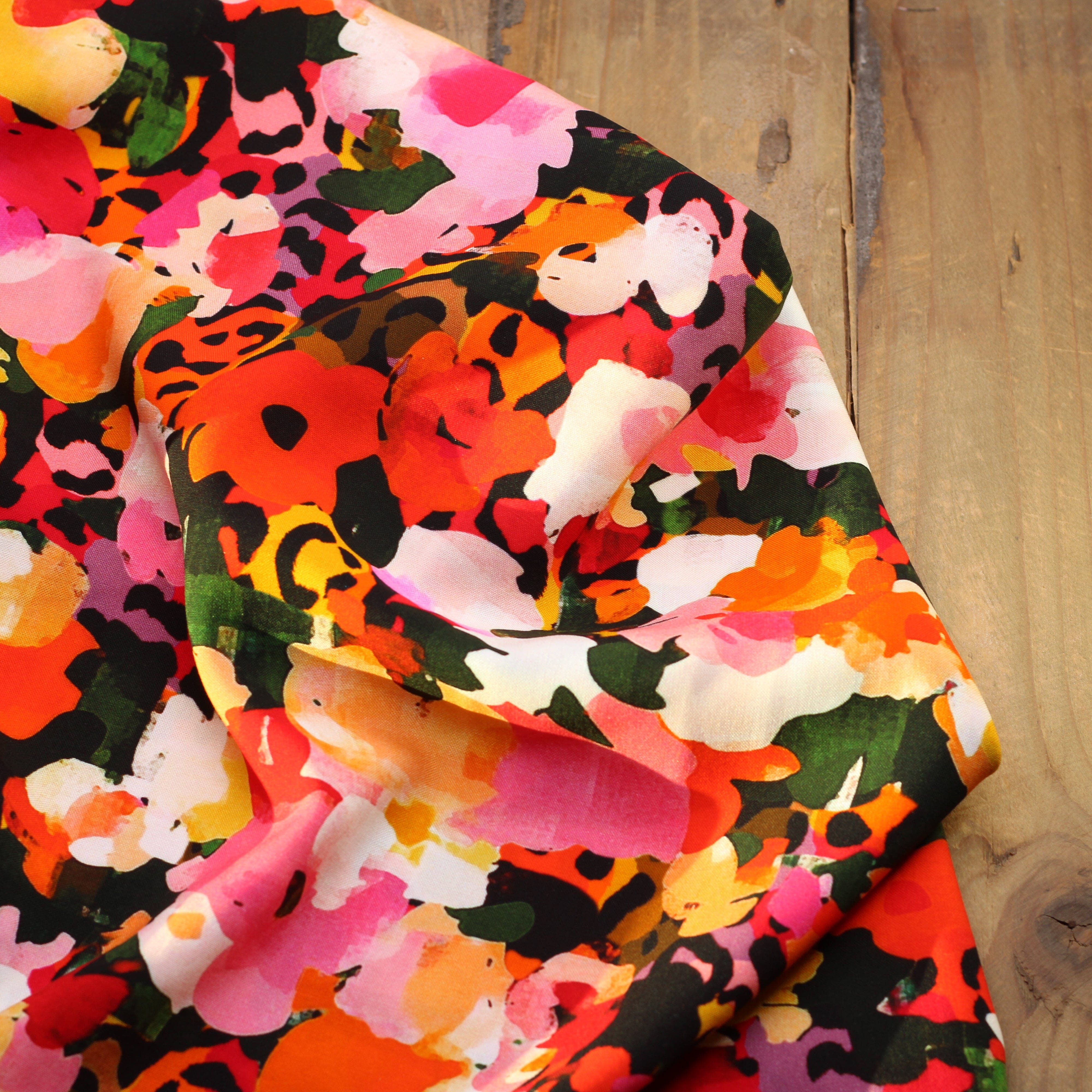 Tissu Viscose - MARGAY - Rose/Rouge (Vendu par 10cm) Tissus Sélection Gaspard & Léonie | Gaspard et Léonie Tissus en ligne et Mercerie à Toulouse