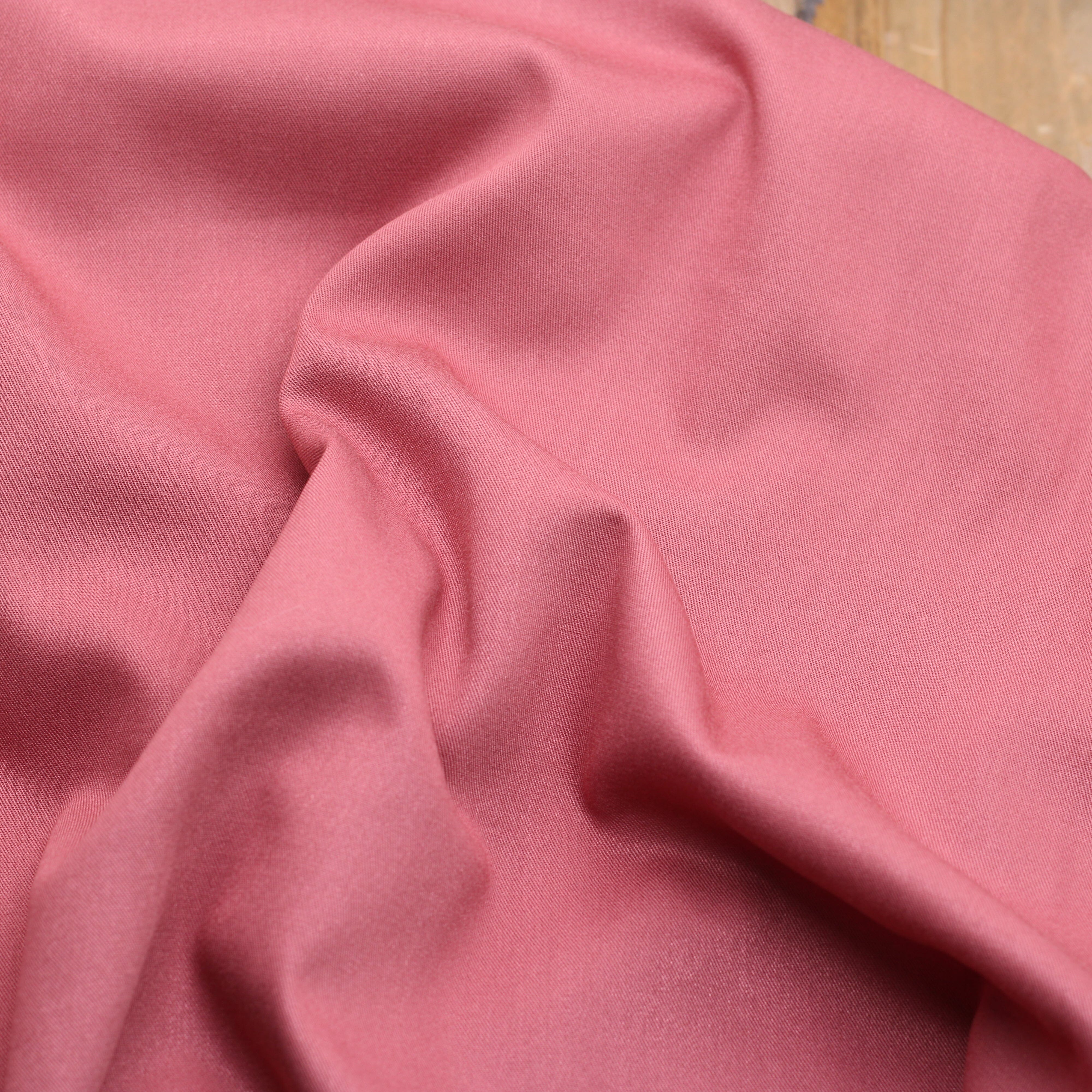 Tissu Viscose Stretch uni - Terra (Vendu x10cm) Tissus Sélection Gaspard & Léonie | Gaspard et Léonie Tissus en ligne et Mercerie à Toulouse