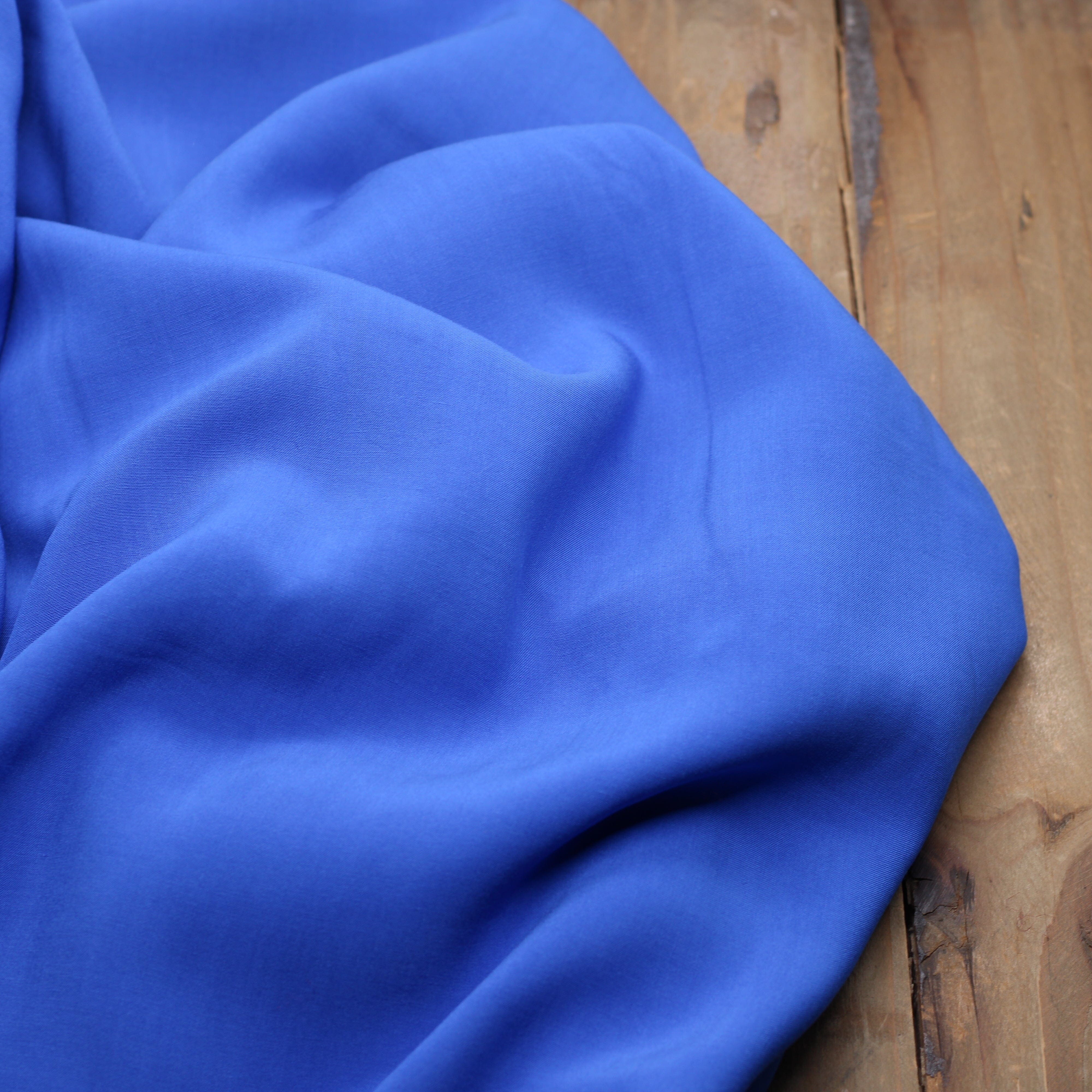 Tissu Viscose Unie - Bleu cobalt (Vendu x10cm) Tissus Sélection Gaspard & Léonie | Gaspard et Léonie Tissus en ligne et Mercerie à Toulouse
