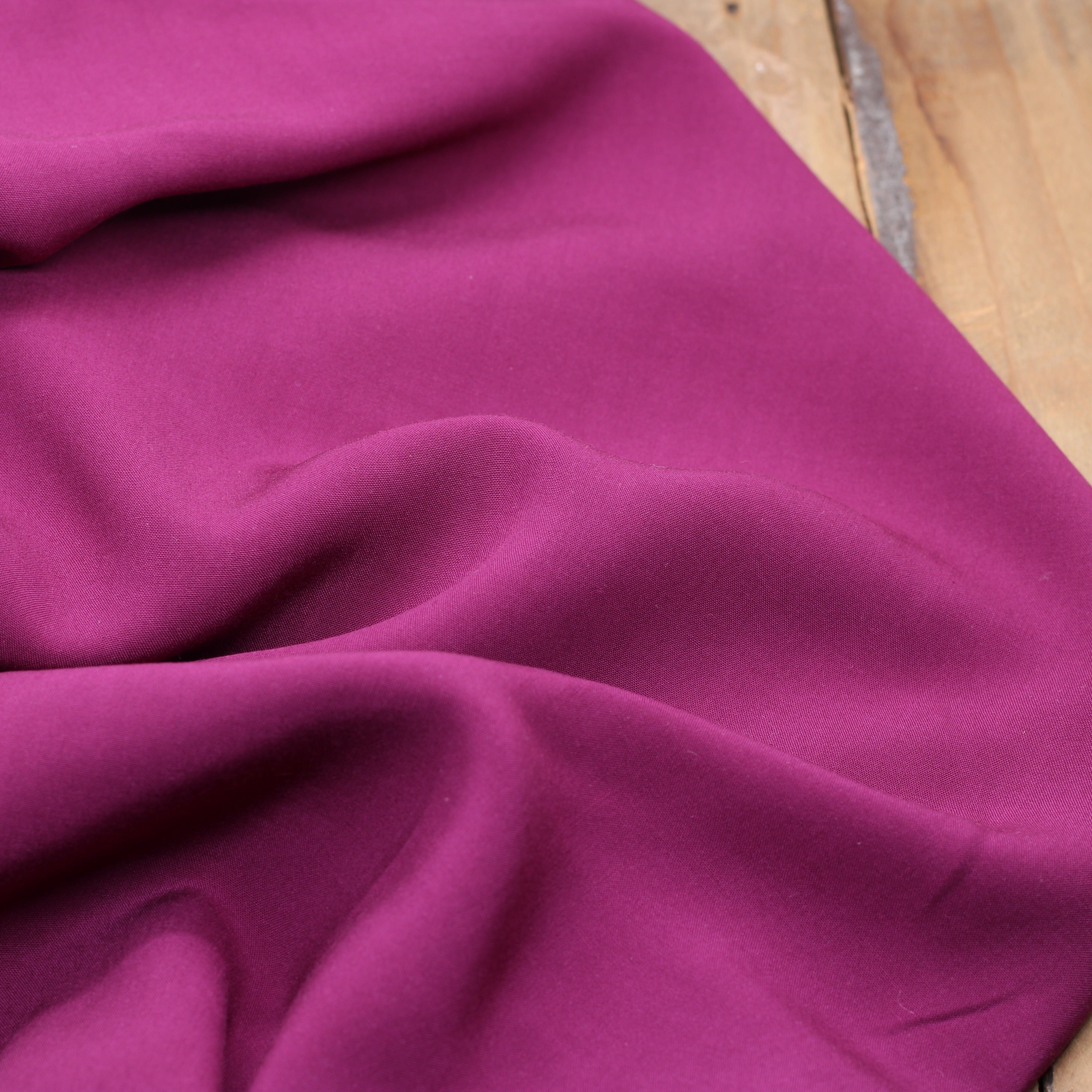 Tissu Viscose Unie - Lie de vin (Vendu x10cm) Tissus Sélection Gaspard & Léonie | Gaspard et Léonie Tissus en ligne et Mercerie à Toulouse