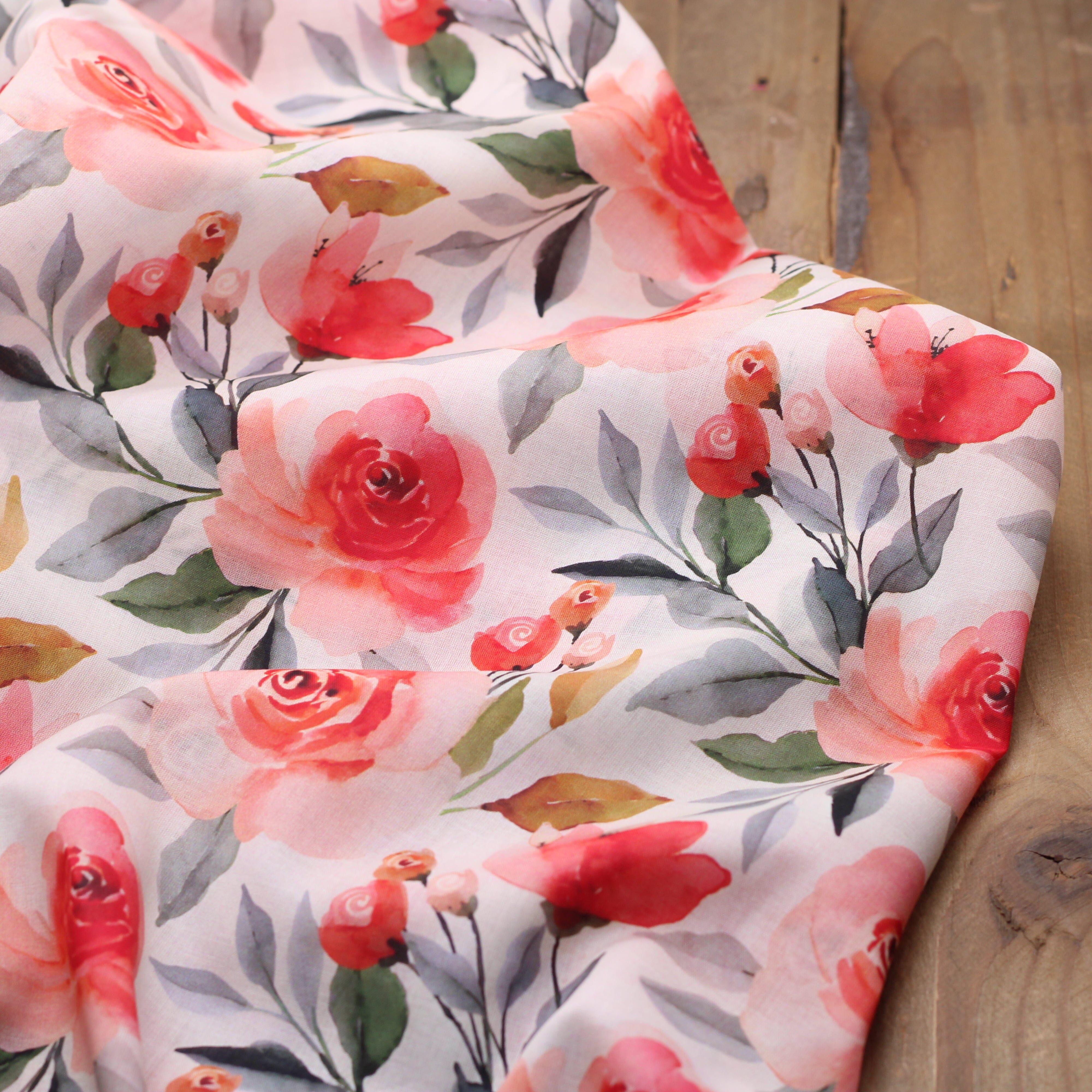 Tissu Voile de coton fleuri - LILI ROSES - Ecru (Vendu x10cm) Tissus Sélection Gaspard & Léonie | Gaspard et Léonie Tissus en ligne et Mercerie à Toulouse