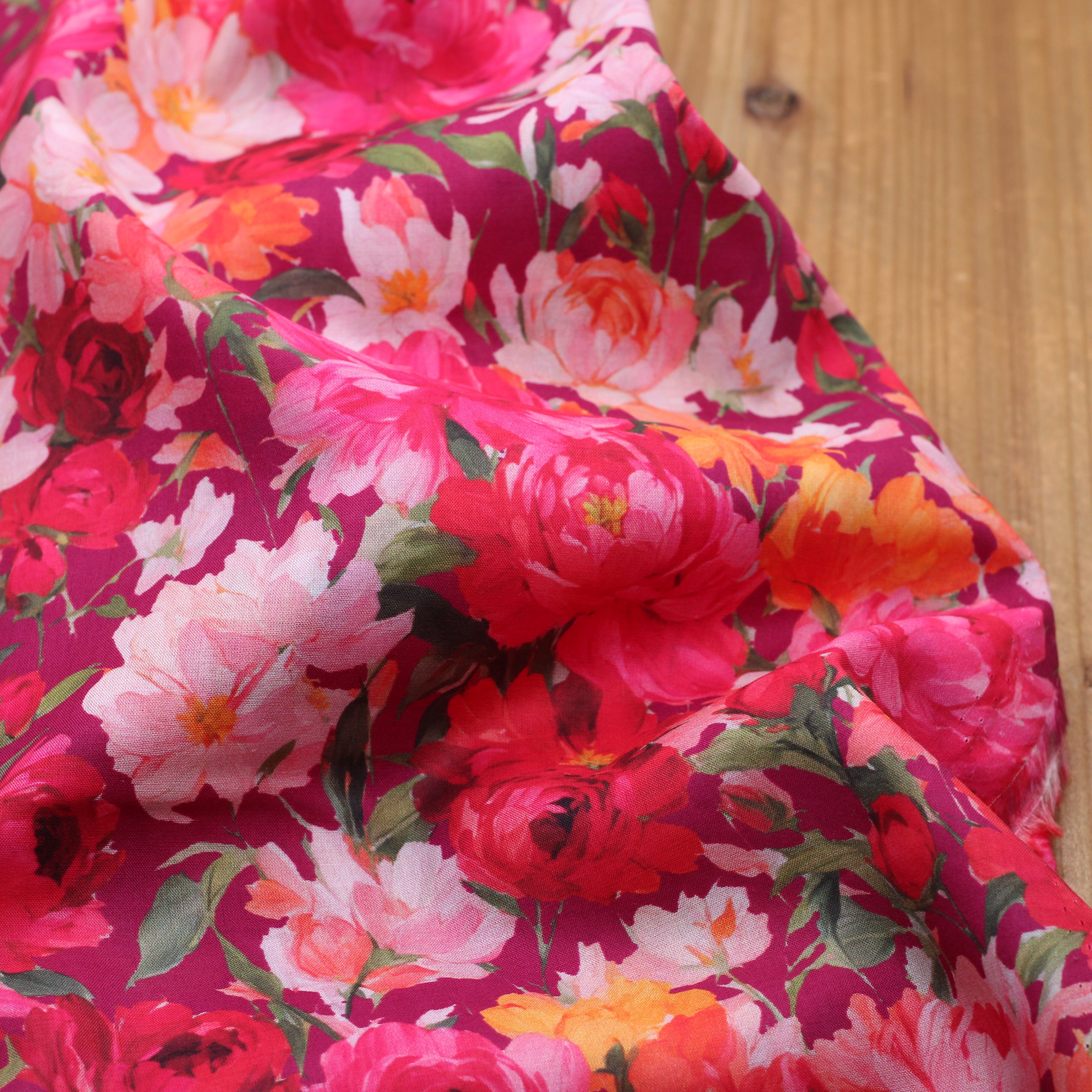 Tissu Voile de coton - FUSCHIA FLOWERS- Rose fuschia (Vendu x10cm) Tissus Sélection Gaspard & Léonie | Gaspard et Léonie Tissus en ligne et Mercerie à Toulouse