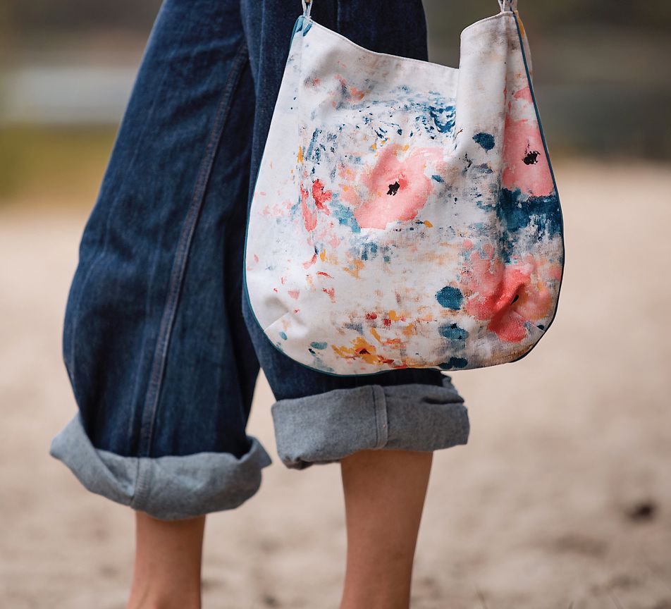 Toile Gabardine de Coton Sergé - ROSES ON CANVAS - See You At Six (Vendu x10cm) Tissus SEE YOU AT SIX | Gaspard et Léonie Tissus en ligne et Mercerie à Toulouse