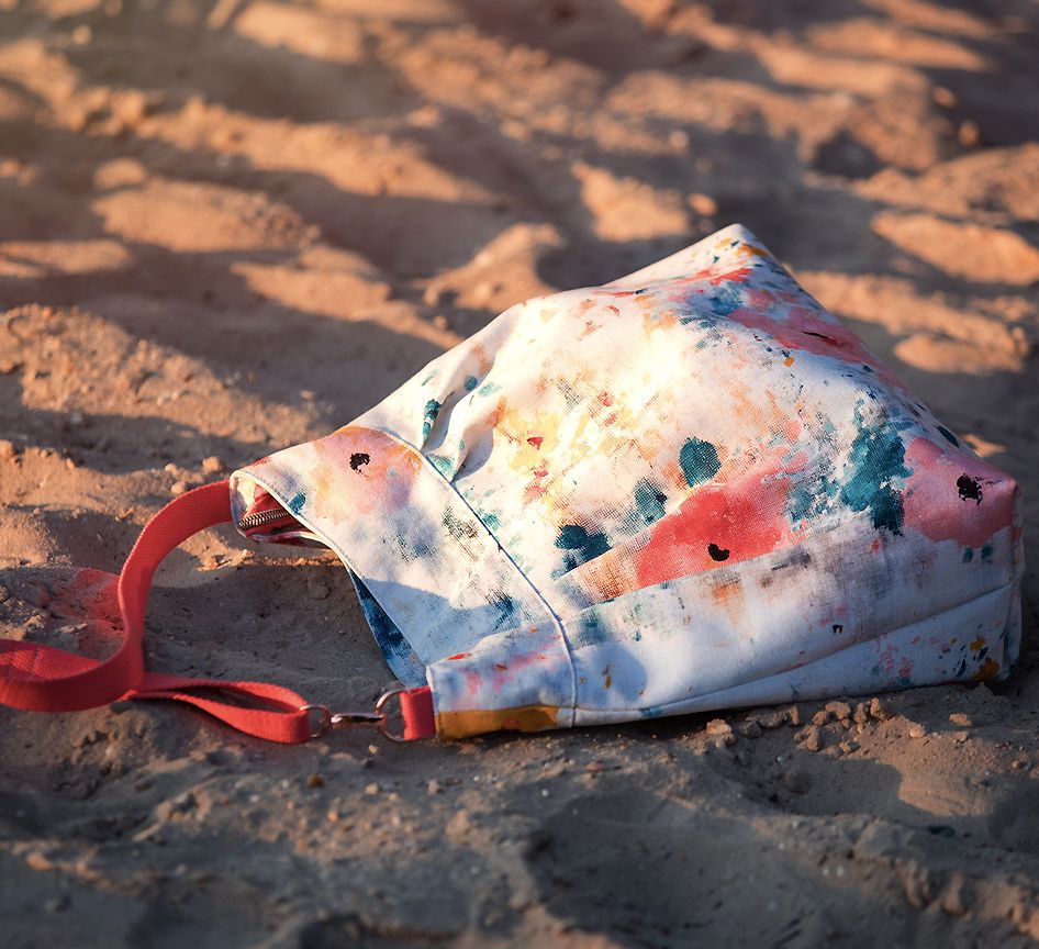 Toile Gabardine de Coton Sergé - ROSES ON CANVAS - See You At Six (Vendu x10cm) Tissus SEE YOU AT SIX | Gaspard et Léonie Tissus en ligne et Mercerie à Toulouse